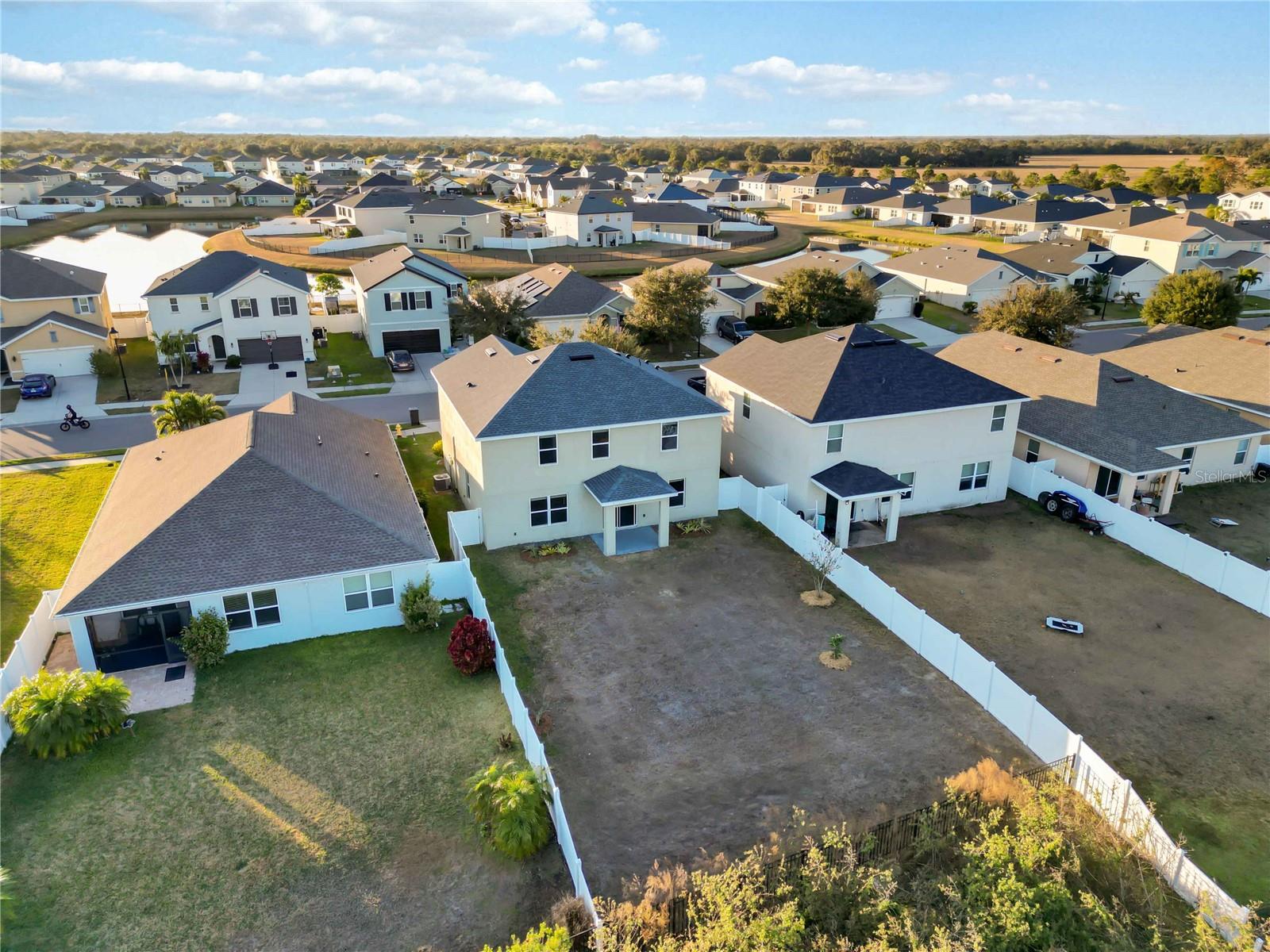 Image 49 of 61 For 415 Gris Sky Lane