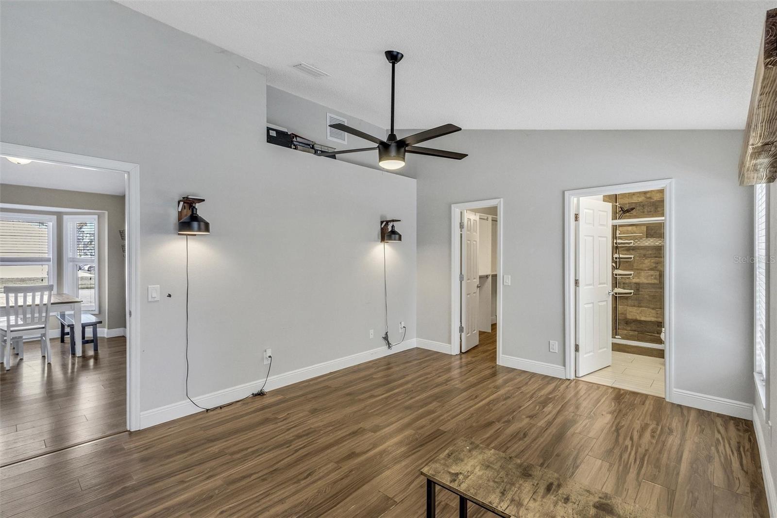 Image 19 of 46 For 6109 61st Court E