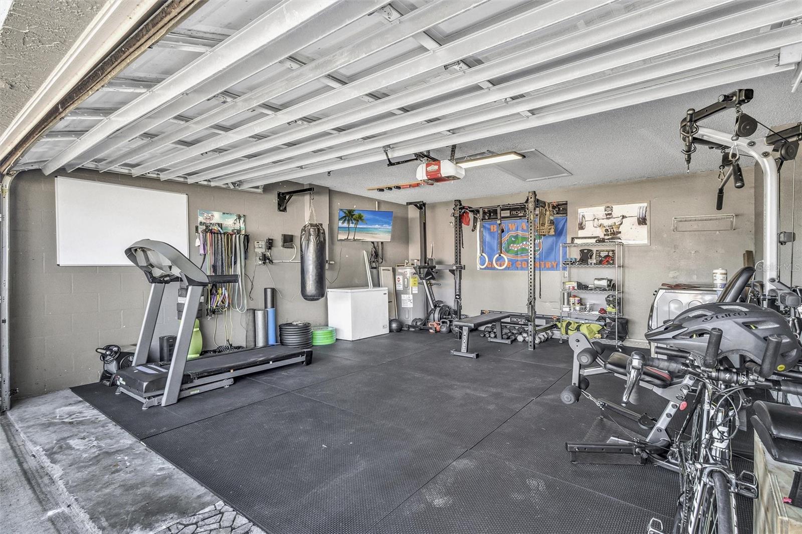 Image 36 of 46 For 6109 61st Court E