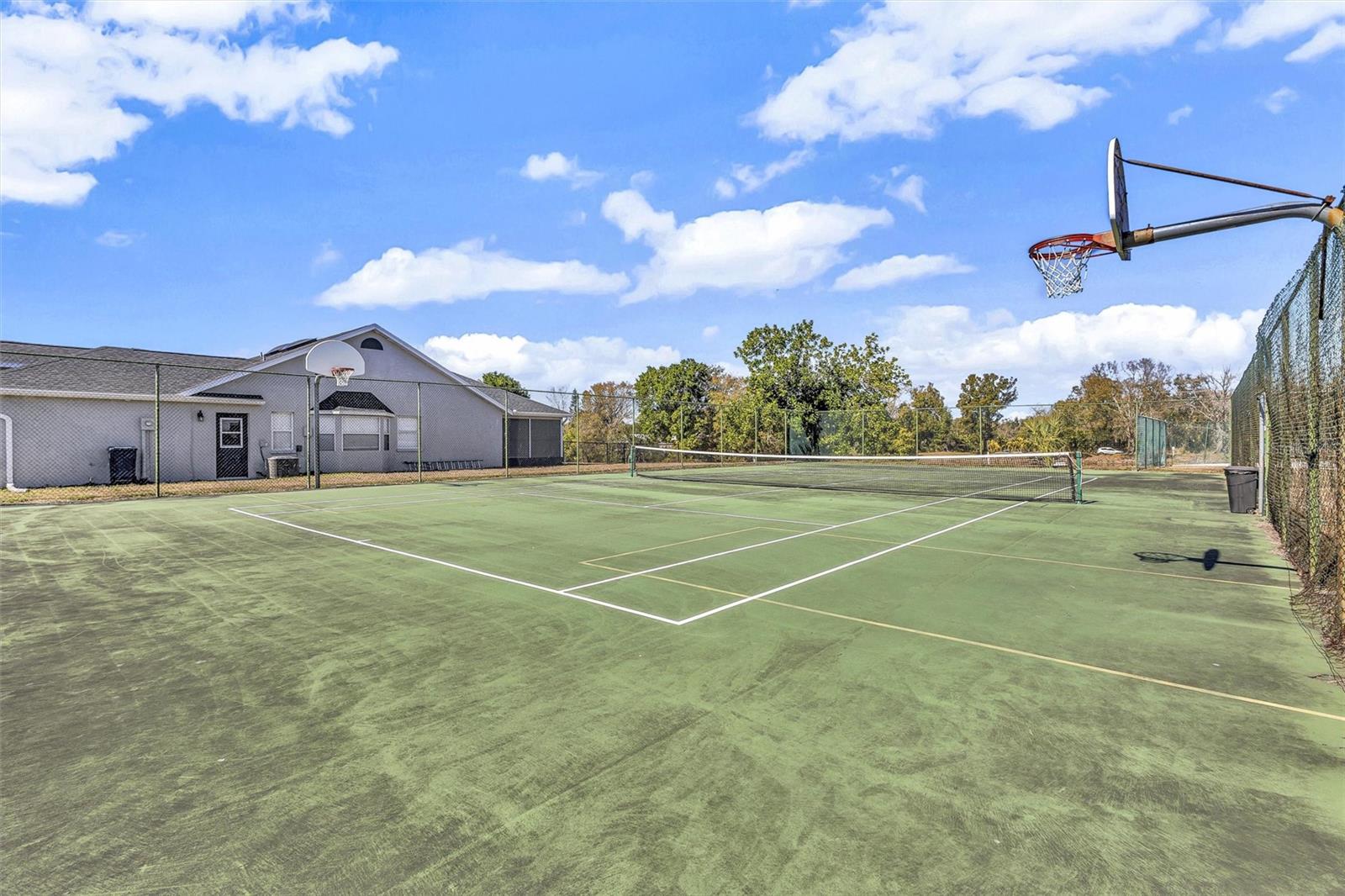 Image 41 of 46 For 6109 61st Court E