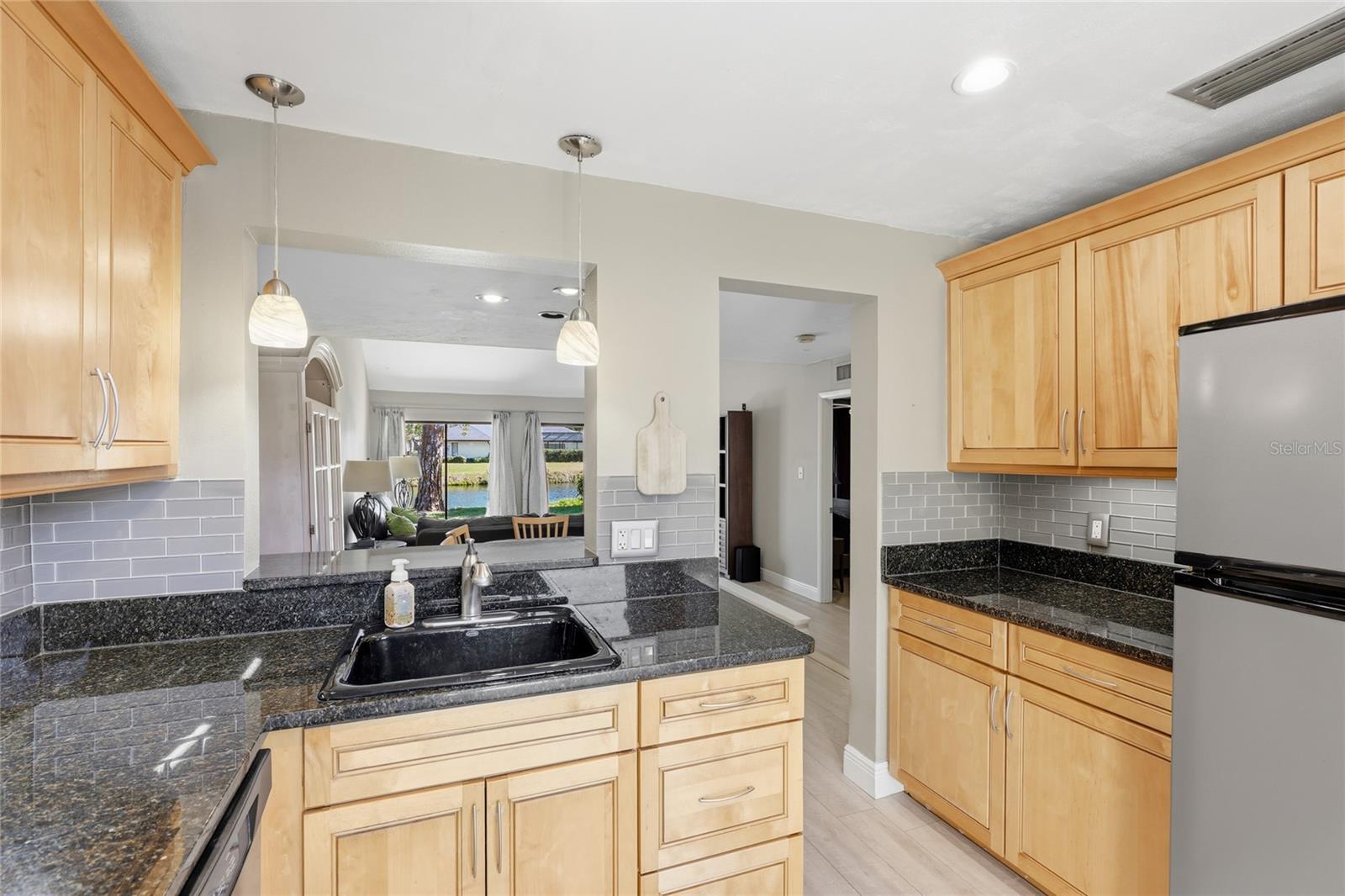 Image 13 of 58 For 5207 Myrtle Wood  4