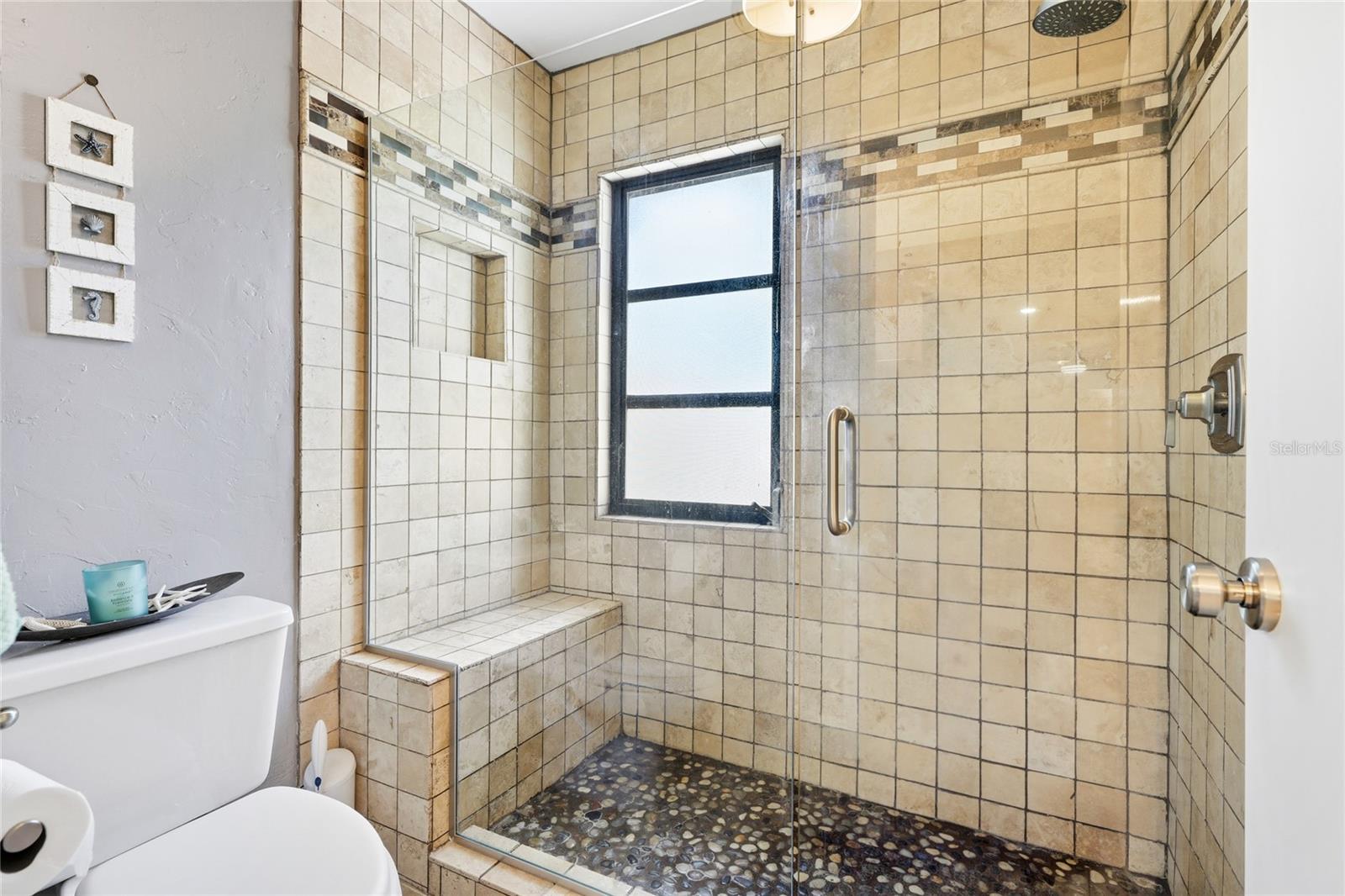 Image 17 of 58 For 5207 Myrtle Wood  4