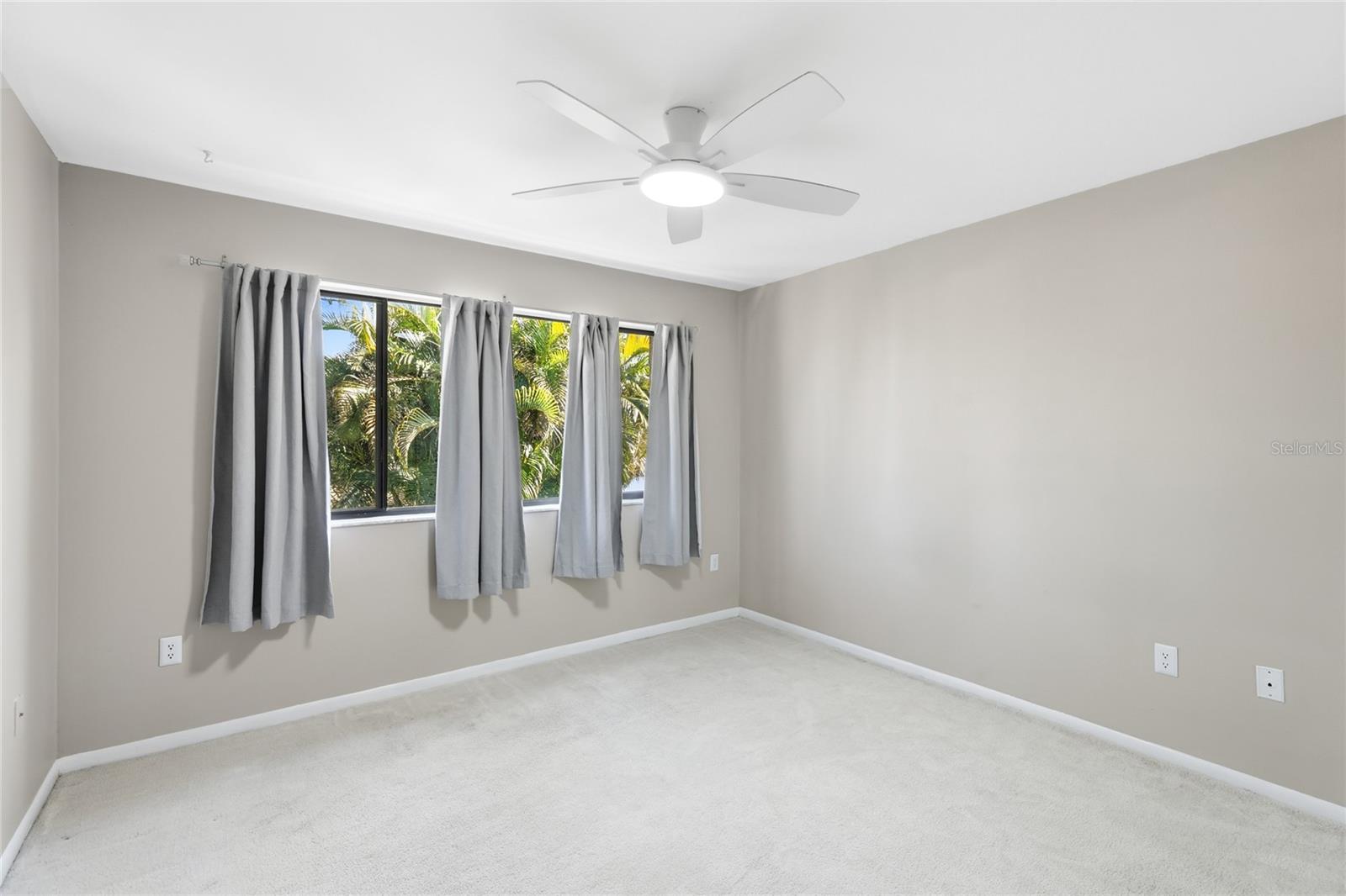 Image 18 of 58 For 5207 Myrtle Wood  4