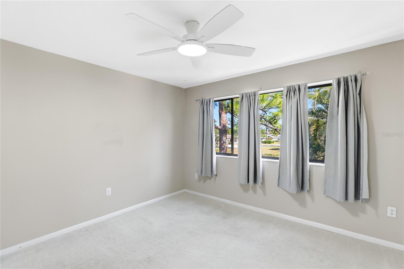 Image 19 of 58 For 5207 Myrtle Wood  4