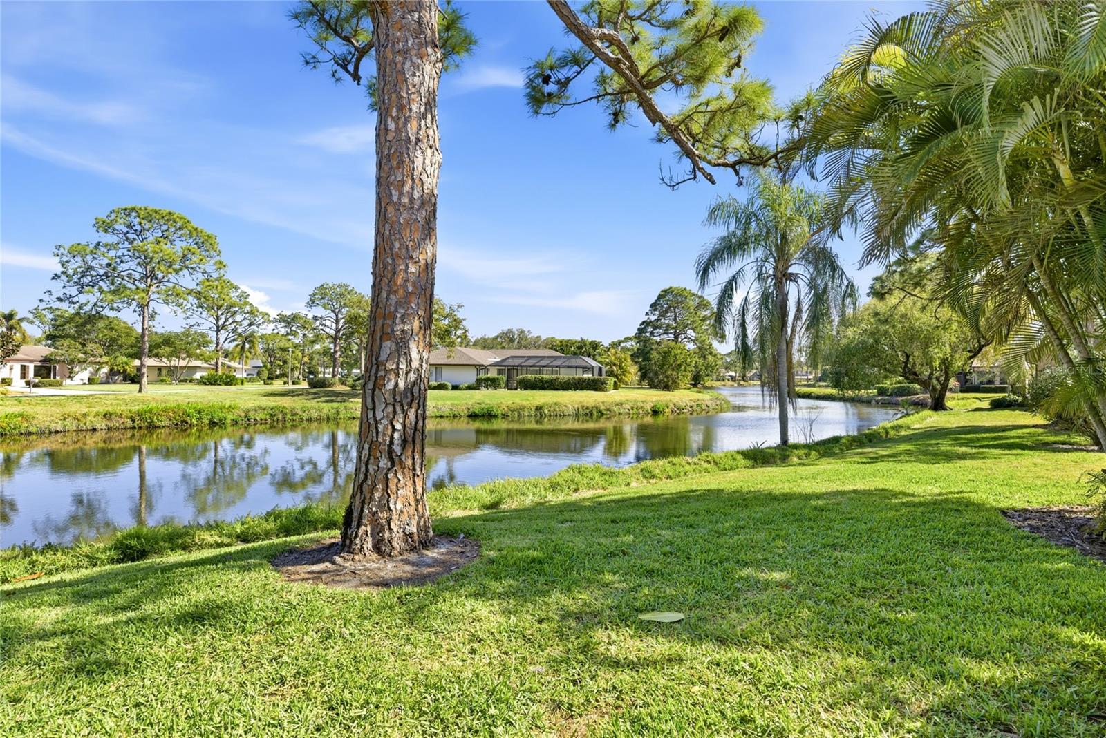 Image 28 of 58 For 5207 Myrtle Wood  4