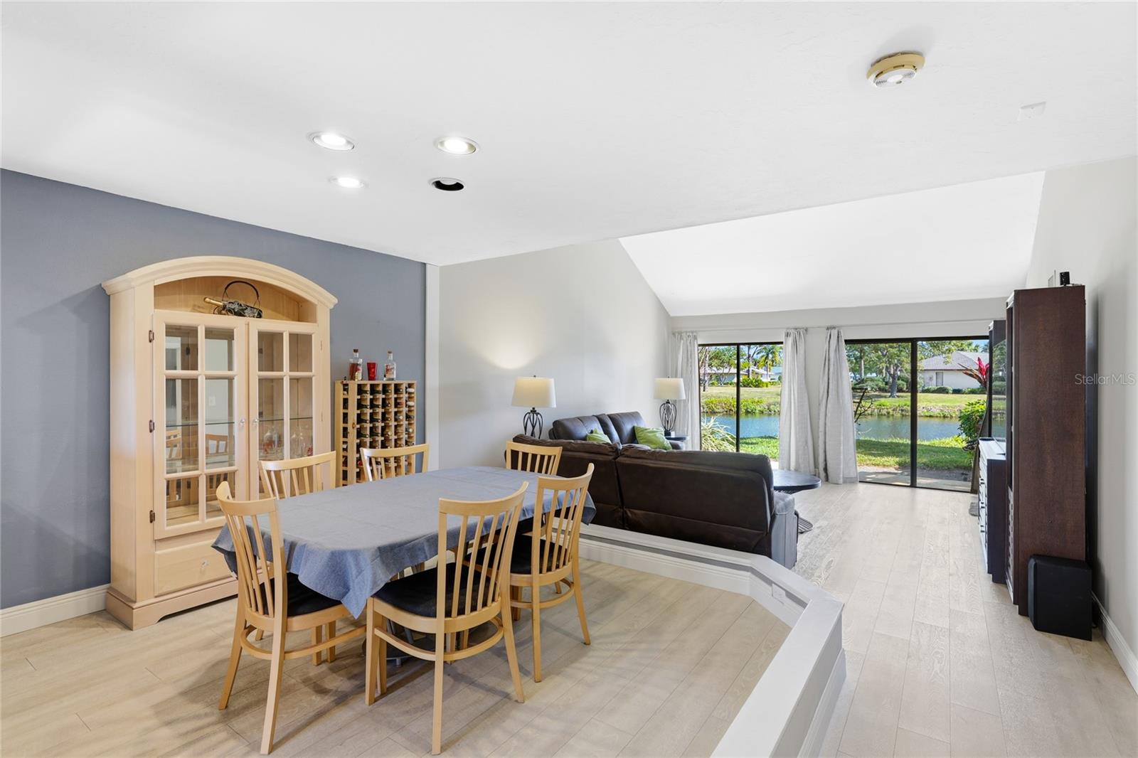 Image 5 of 58 For 5207 Myrtle Wood  4