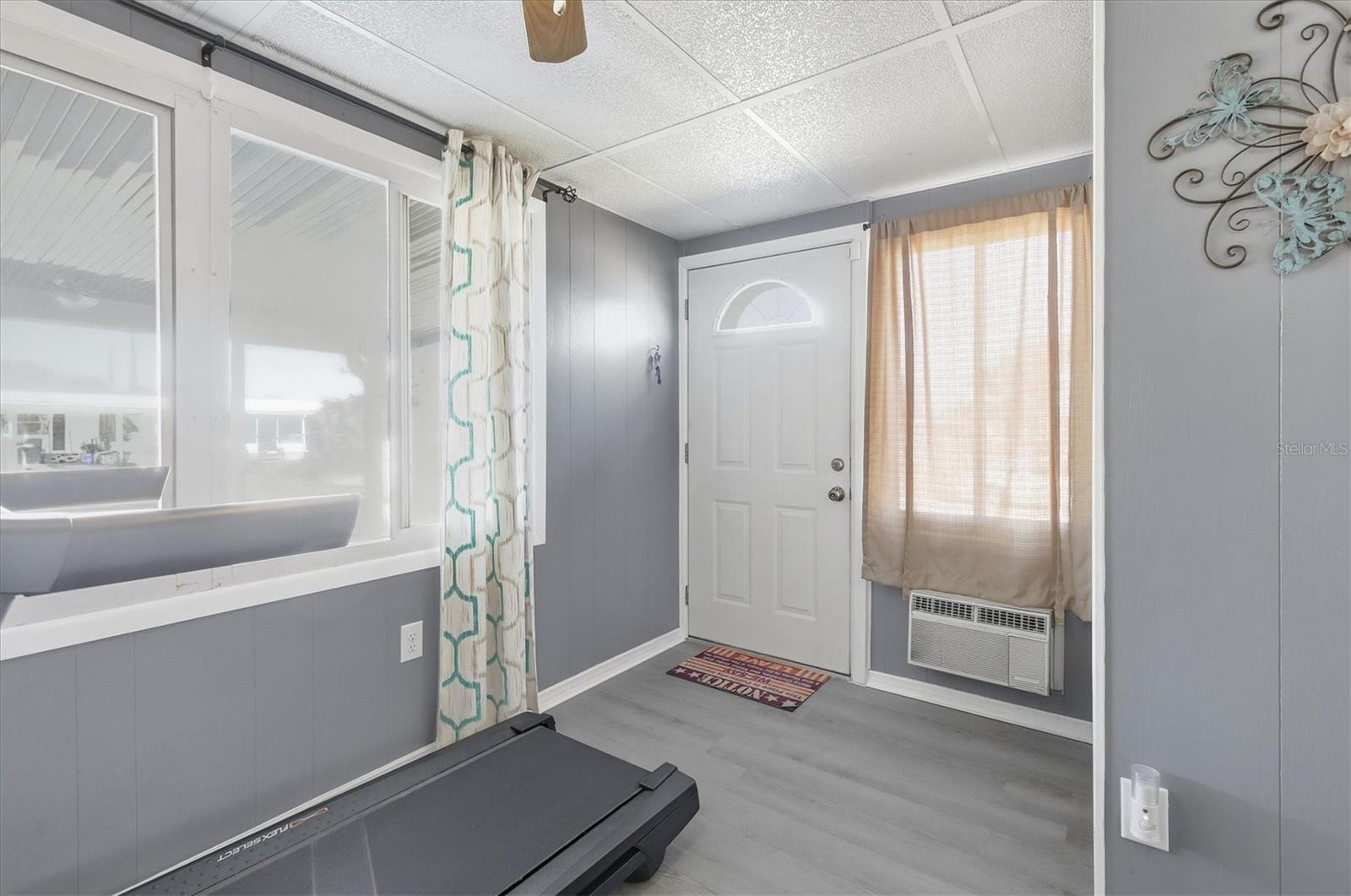 Image 2 of 34 For 6710 36th Avenue E 57