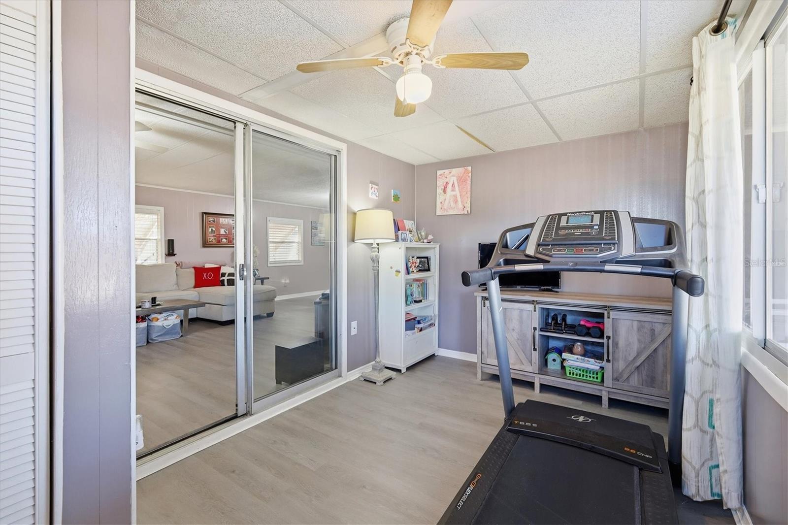 Image 3 of 34 For 6710 36th Avenue E 57