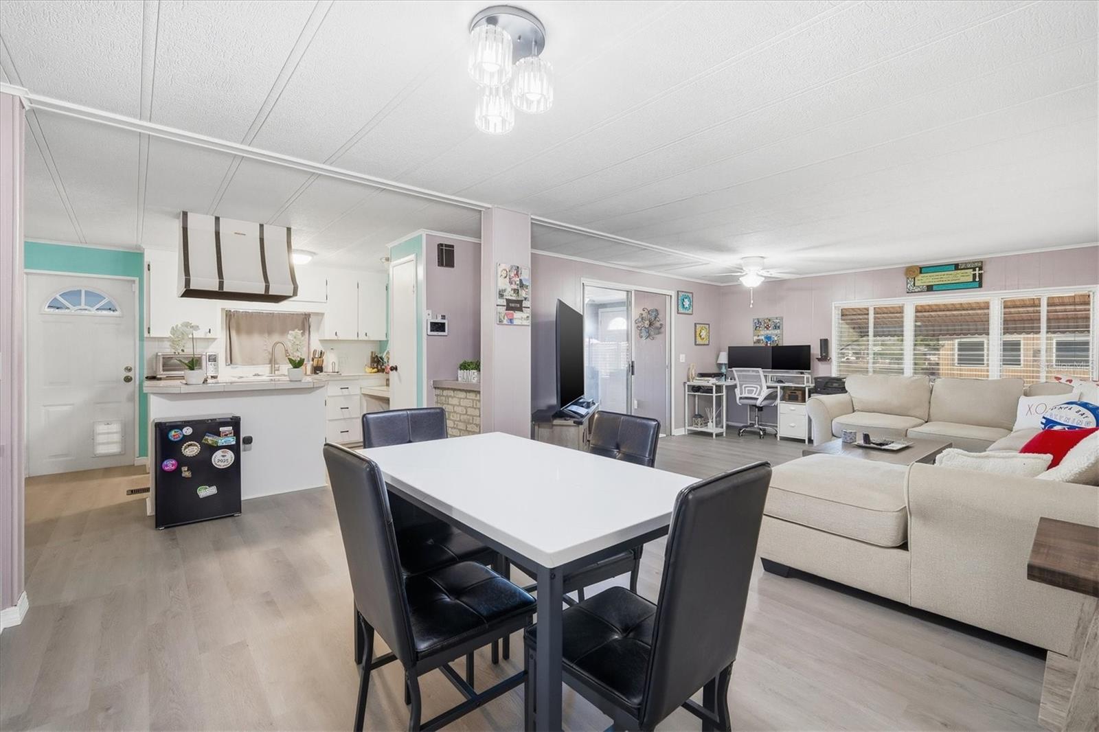 Image 7 of 34 For 6710 36th Avenue E 57