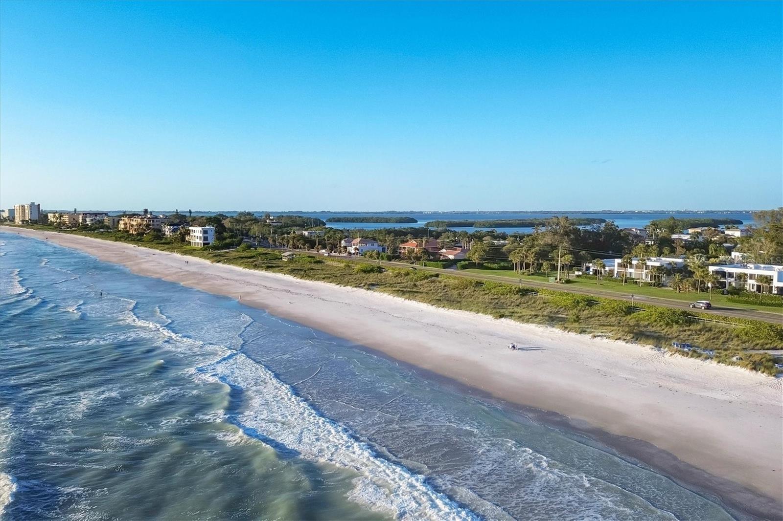 Image 11 of 64 For 825 Bayport Way 825