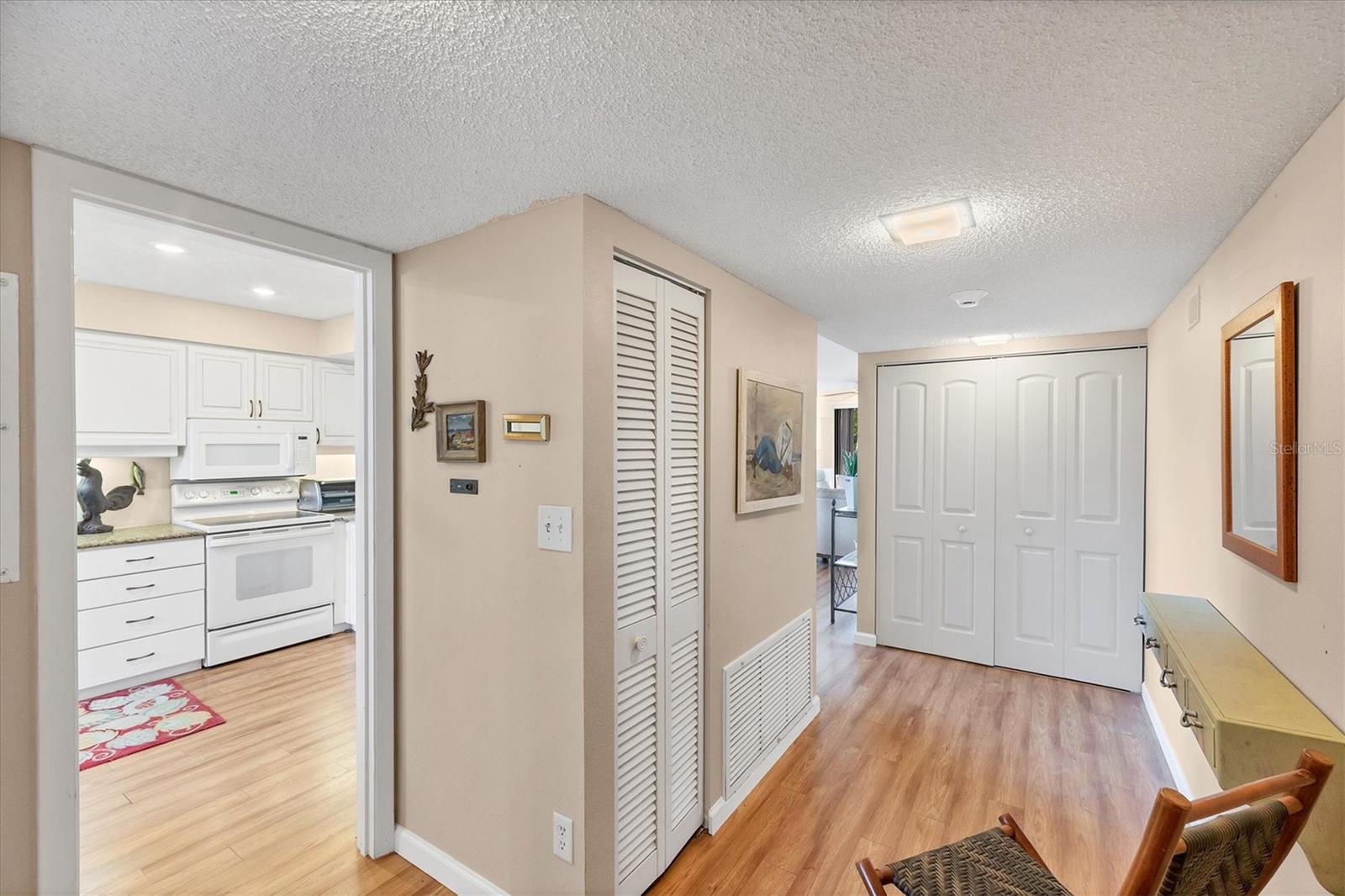 Image 21 of 64 For 825 Bayport Way 825