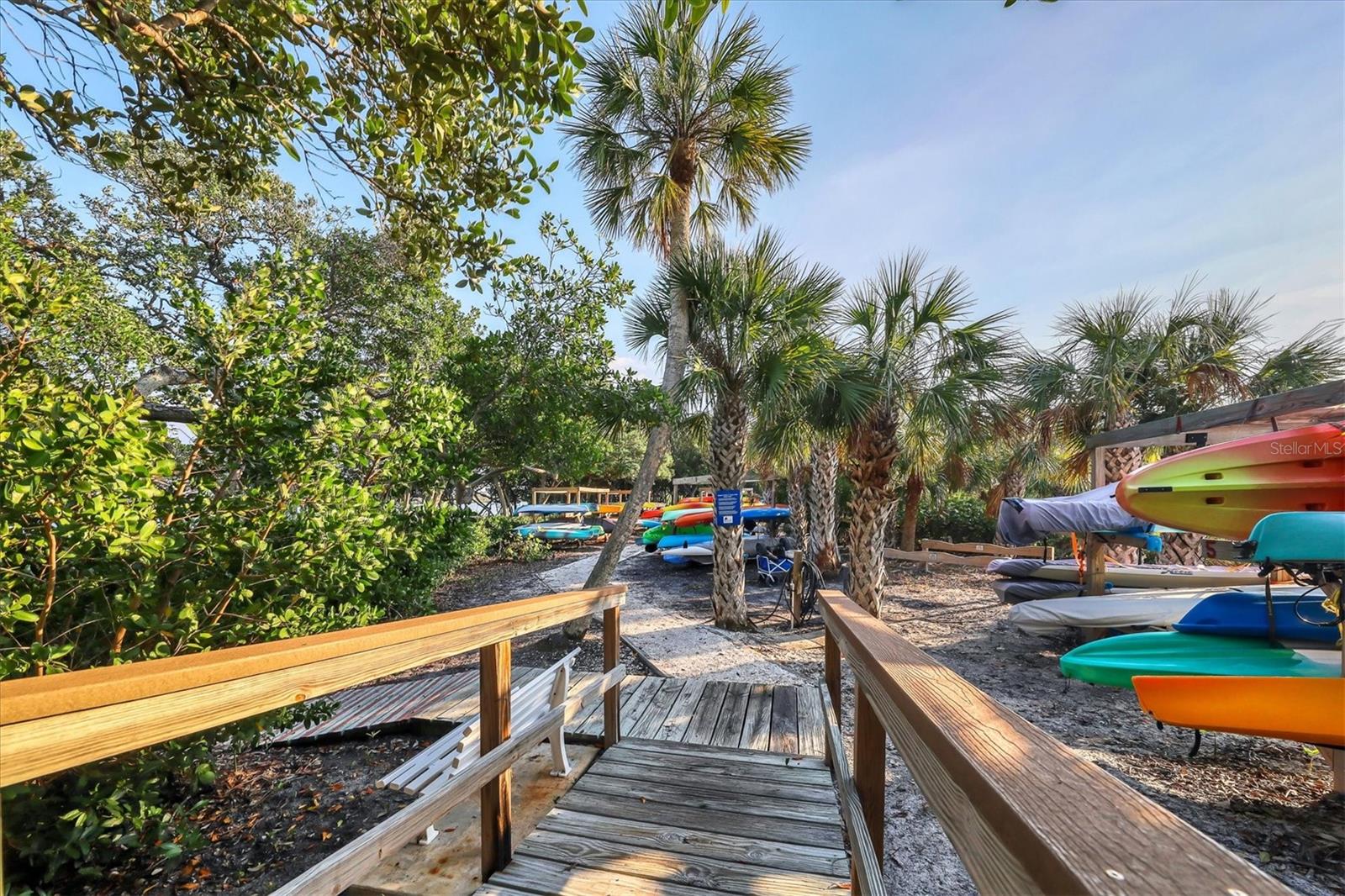 Image 4 of 64 For 825 Bayport Way 825