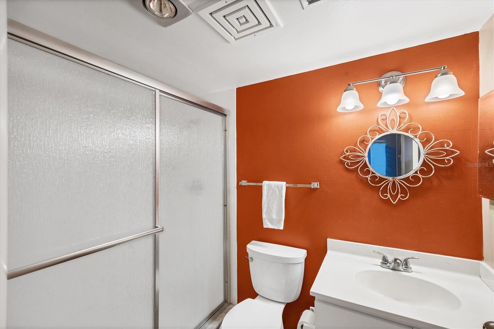 Image 42 of 64 For 825 Bayport Way 825