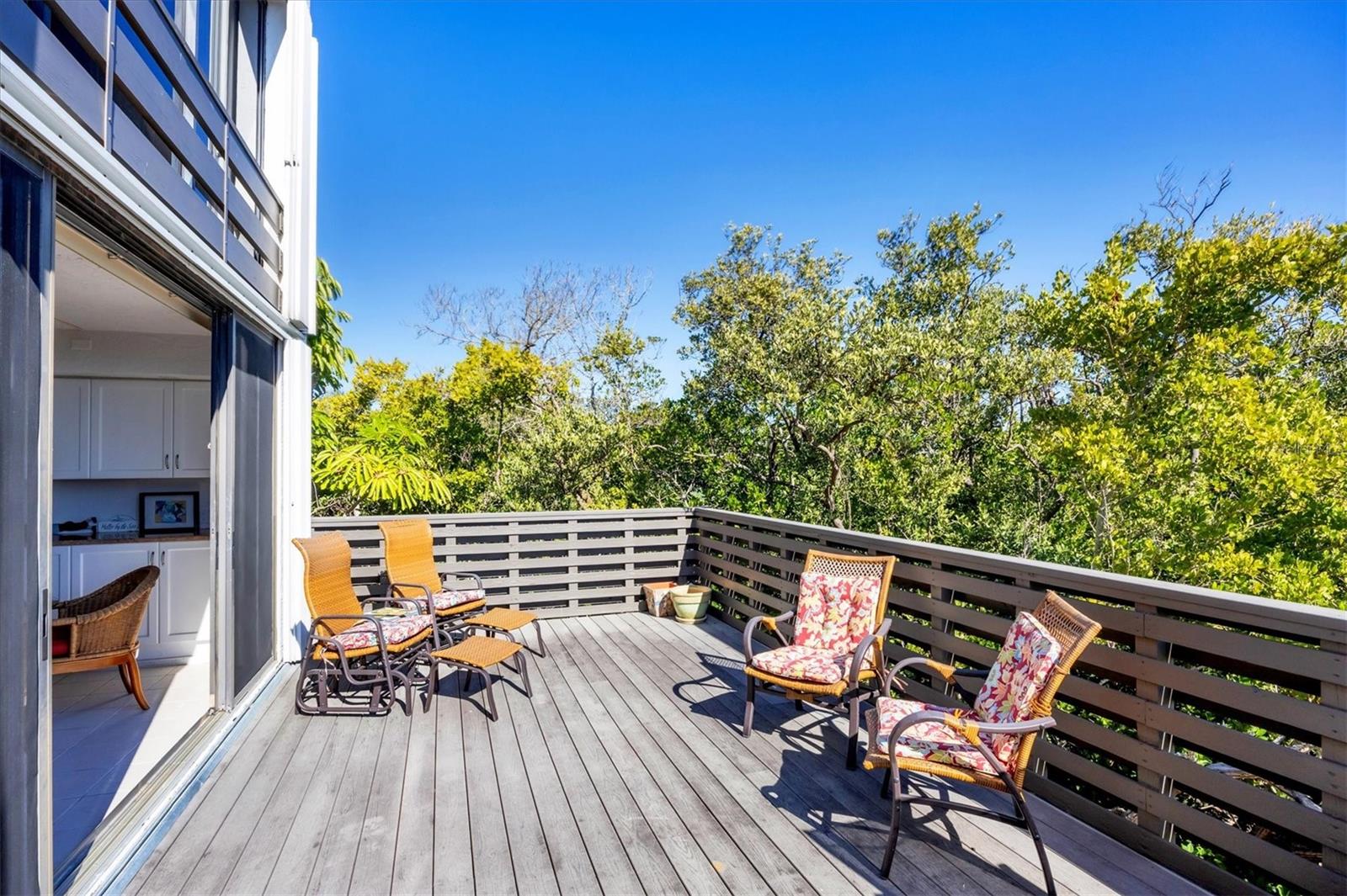 Image 50 of 64 For 825 Bayport Way 825