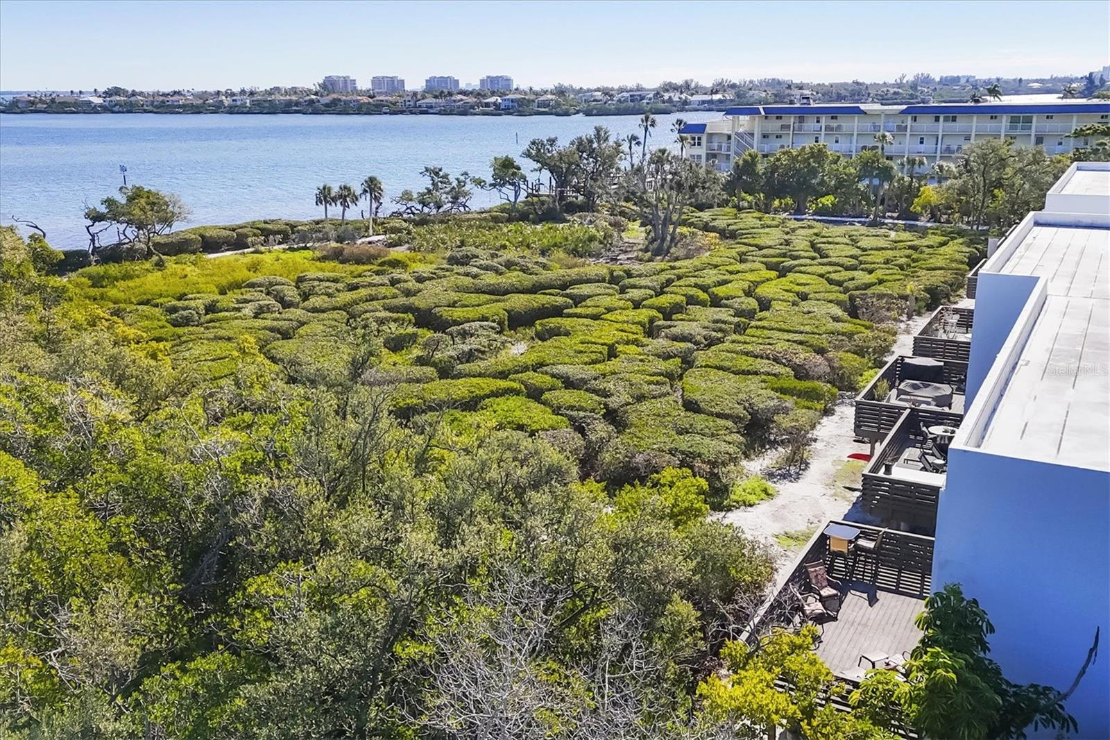 Image 53 of 64 For 825 Bayport Way 825