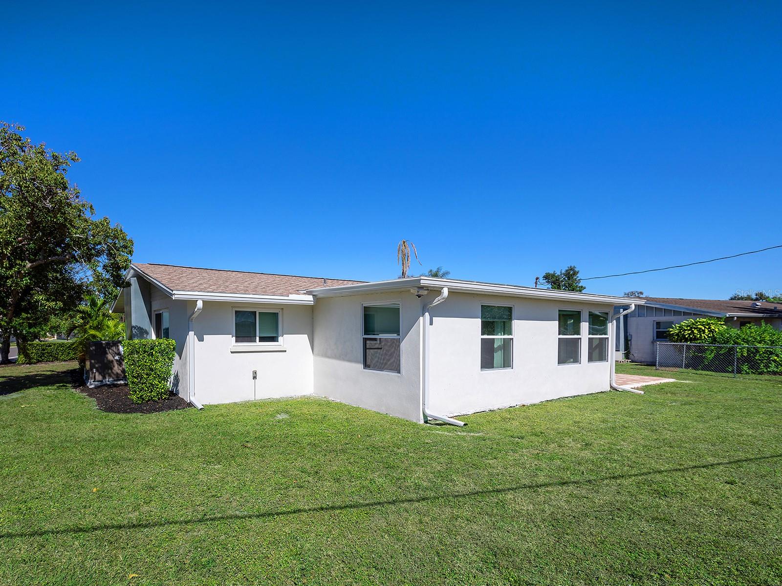 Image 25 of 26 For 5354 Knollwood Place