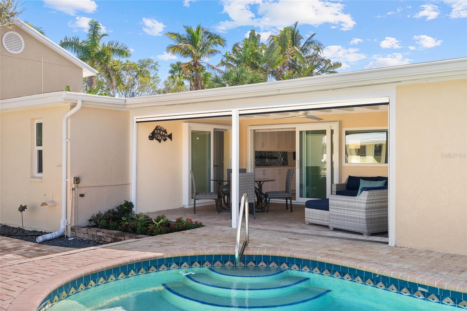 Image 41 of 59 For 353 Avenida Leona