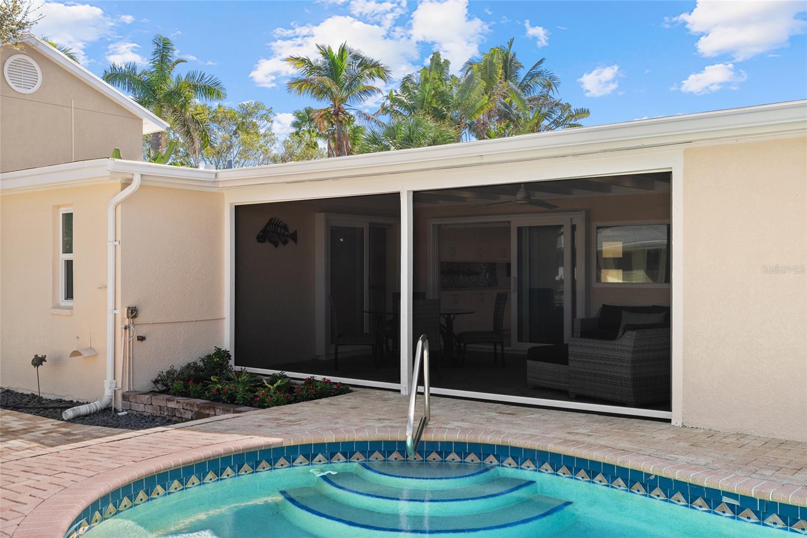 Image 42 of 59 For 353 Avenida Leona