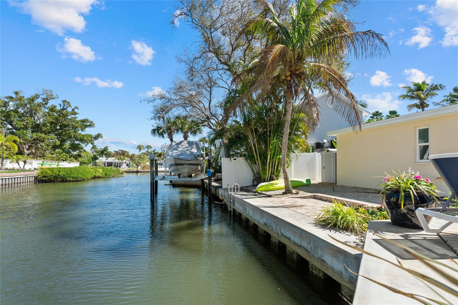 Image 51 of 59 For 353 Avenida Leona