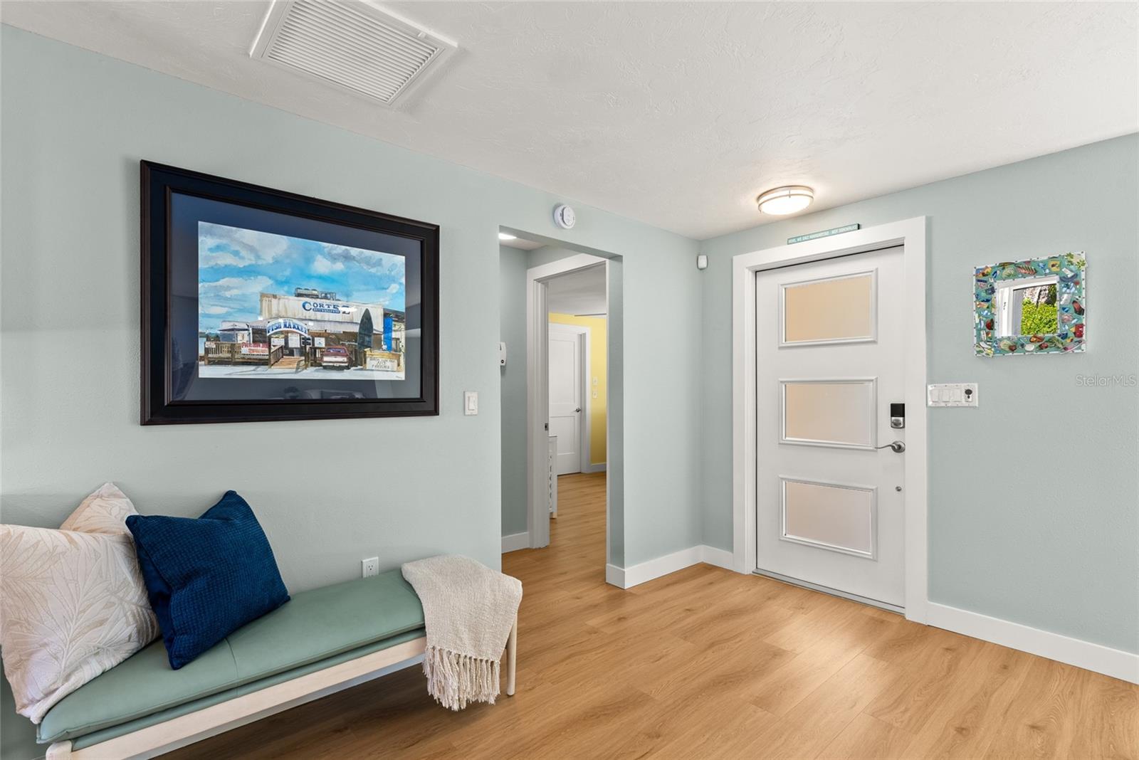 Image 7 of 59 For 353 Avenida Leona