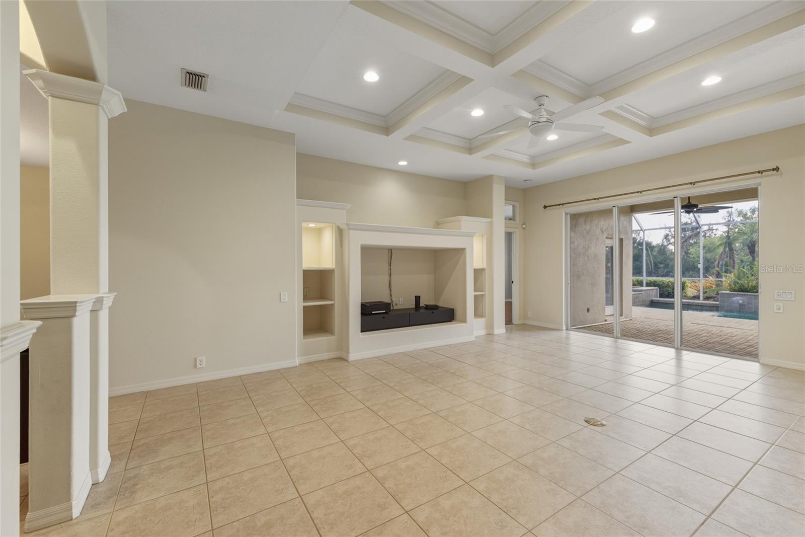 Image 18 of 66 For 6586 Waters Edge Way