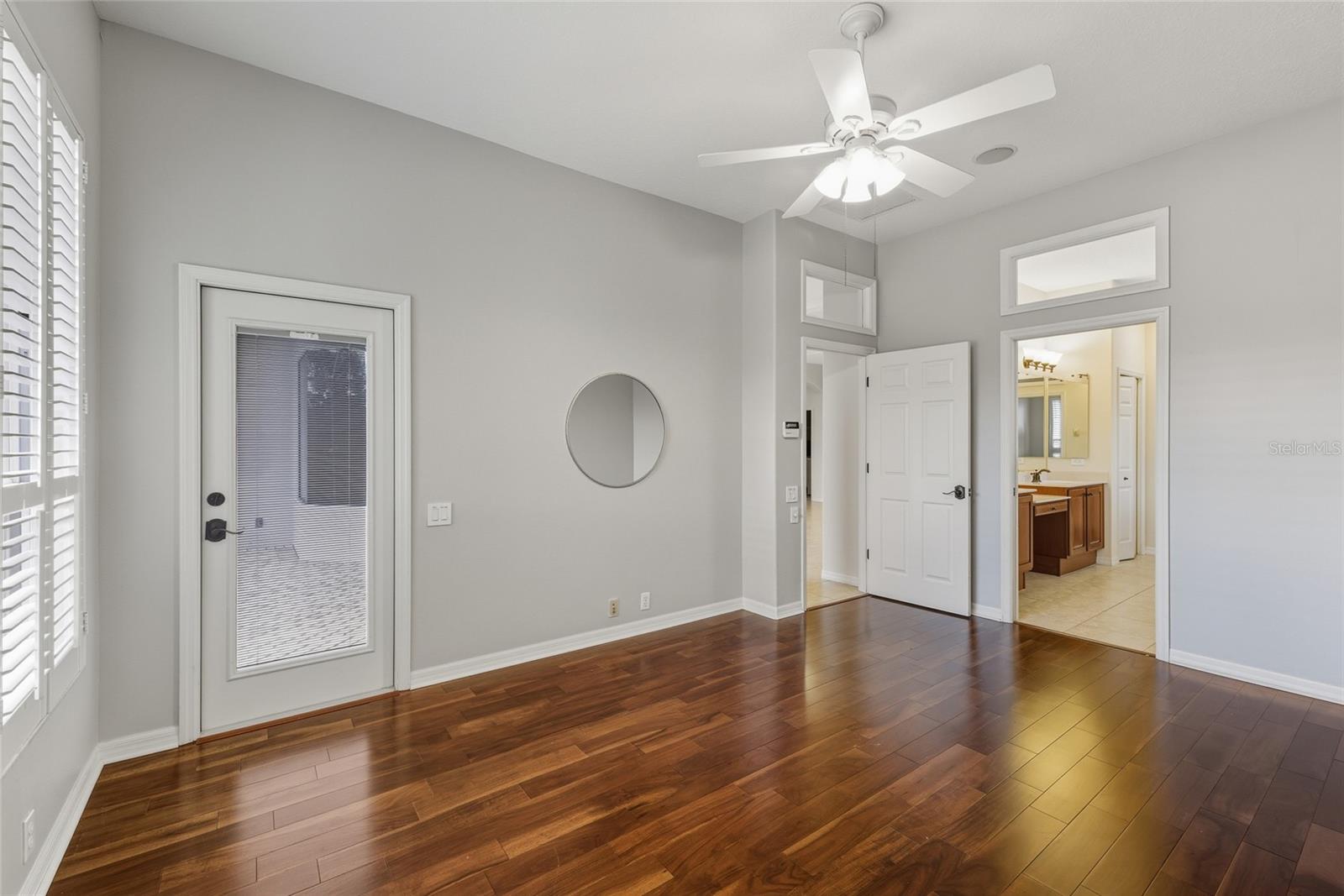 Image 21 of 66 For 6586 Waters Edge Way