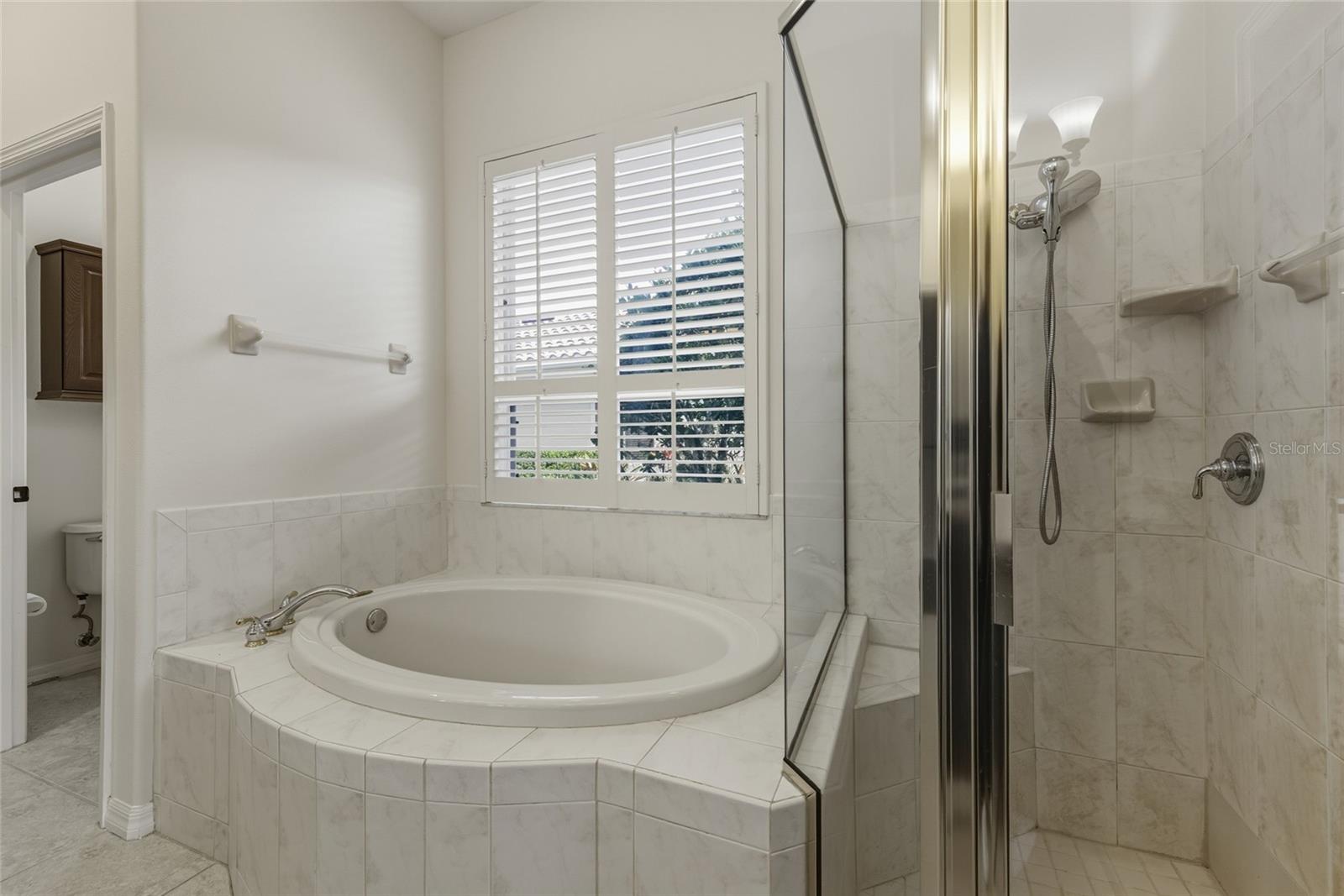 Image 24 of 66 For 6586 Waters Edge Way