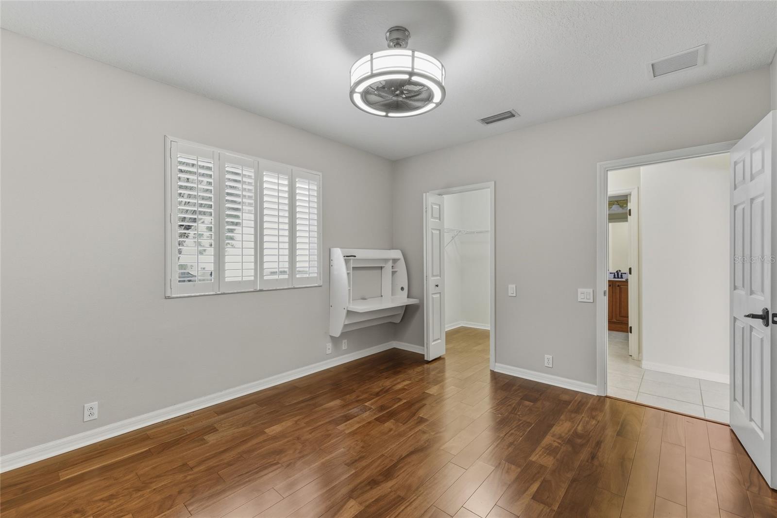 Image 35 of 66 For 6586 Waters Edge Way