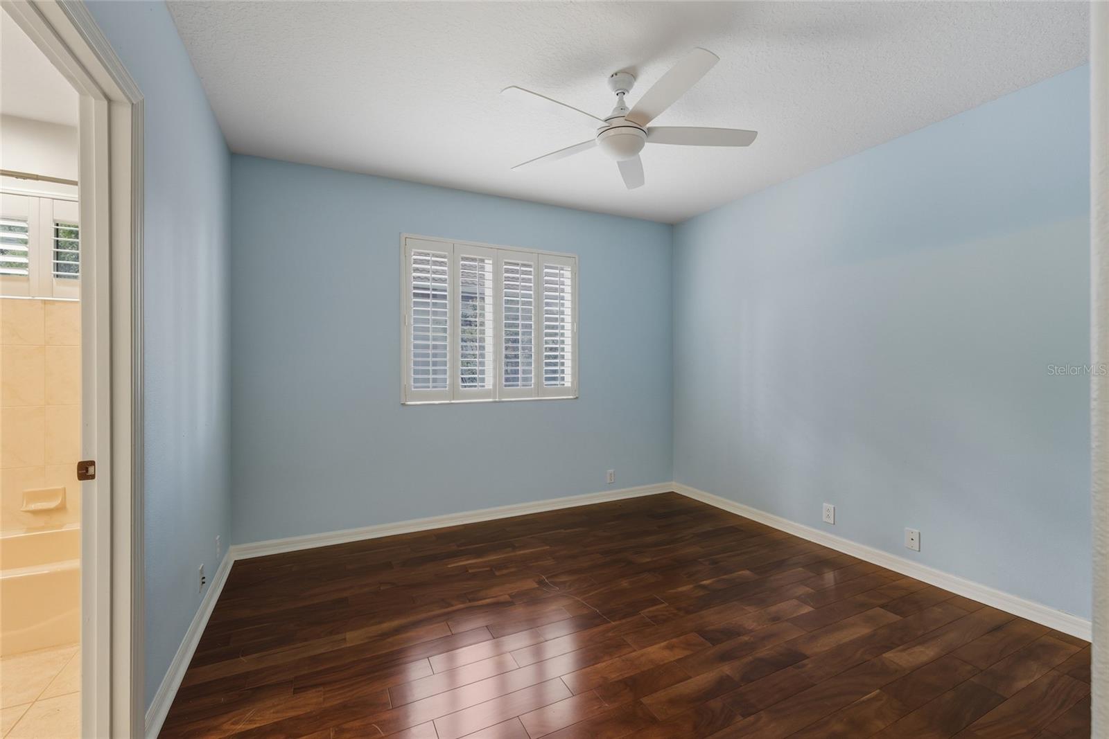 Image 41 of 66 For 6586 Waters Edge Way