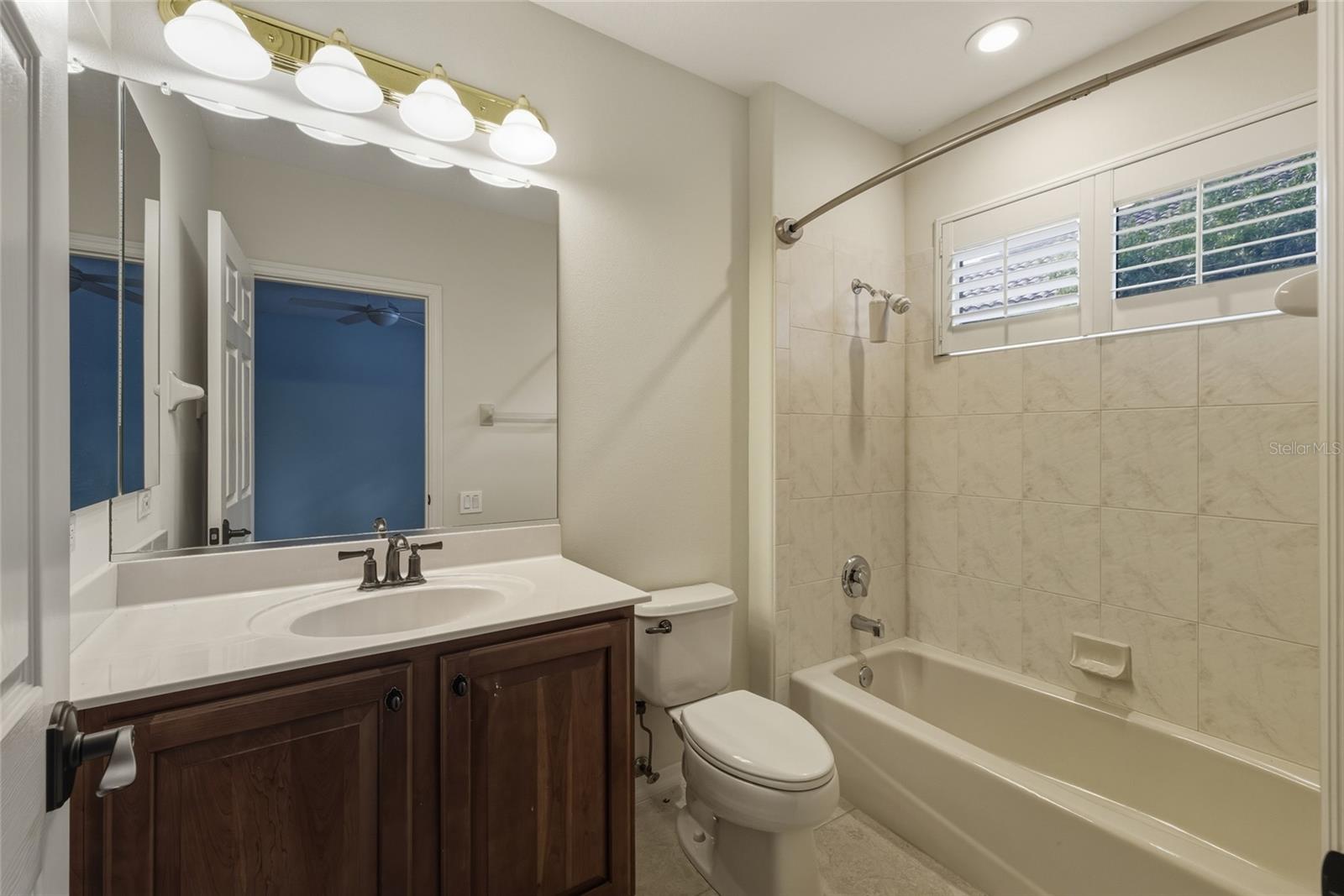 Image 43 of 66 For 6586 Waters Edge Way