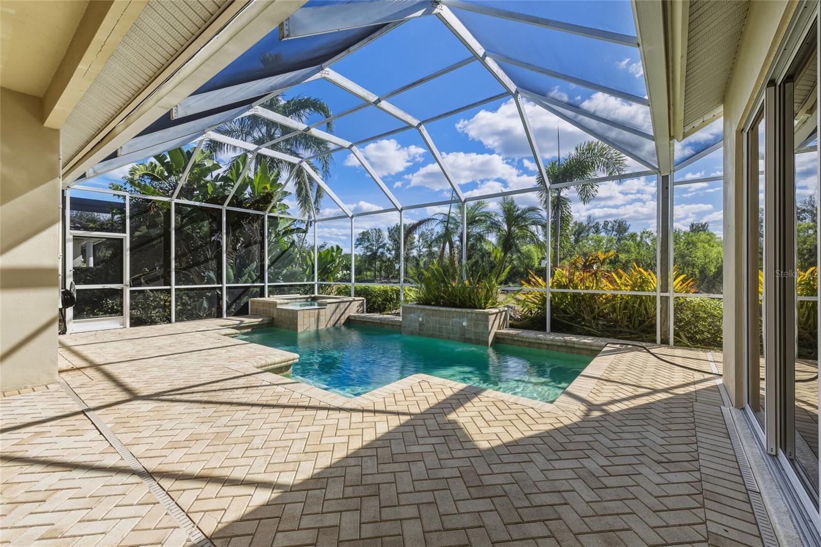 Image 48 of 66 For 6586 Waters Edge Way