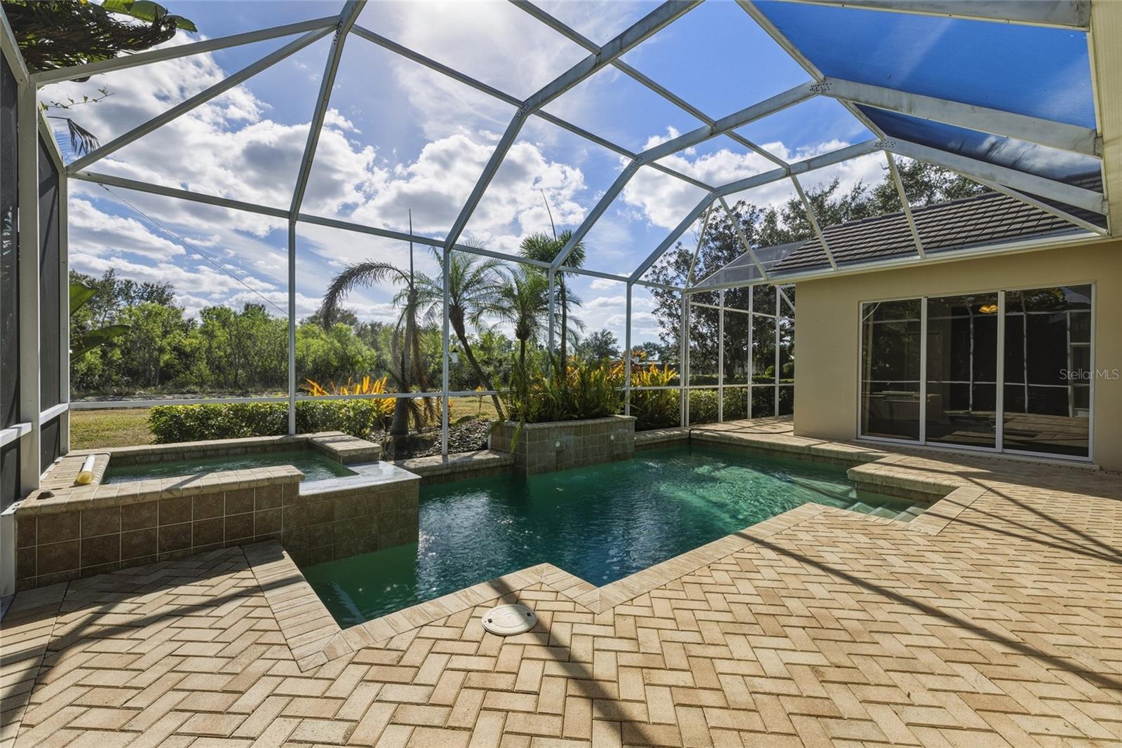 Image 51 of 66 For 6586 Waters Edge Way