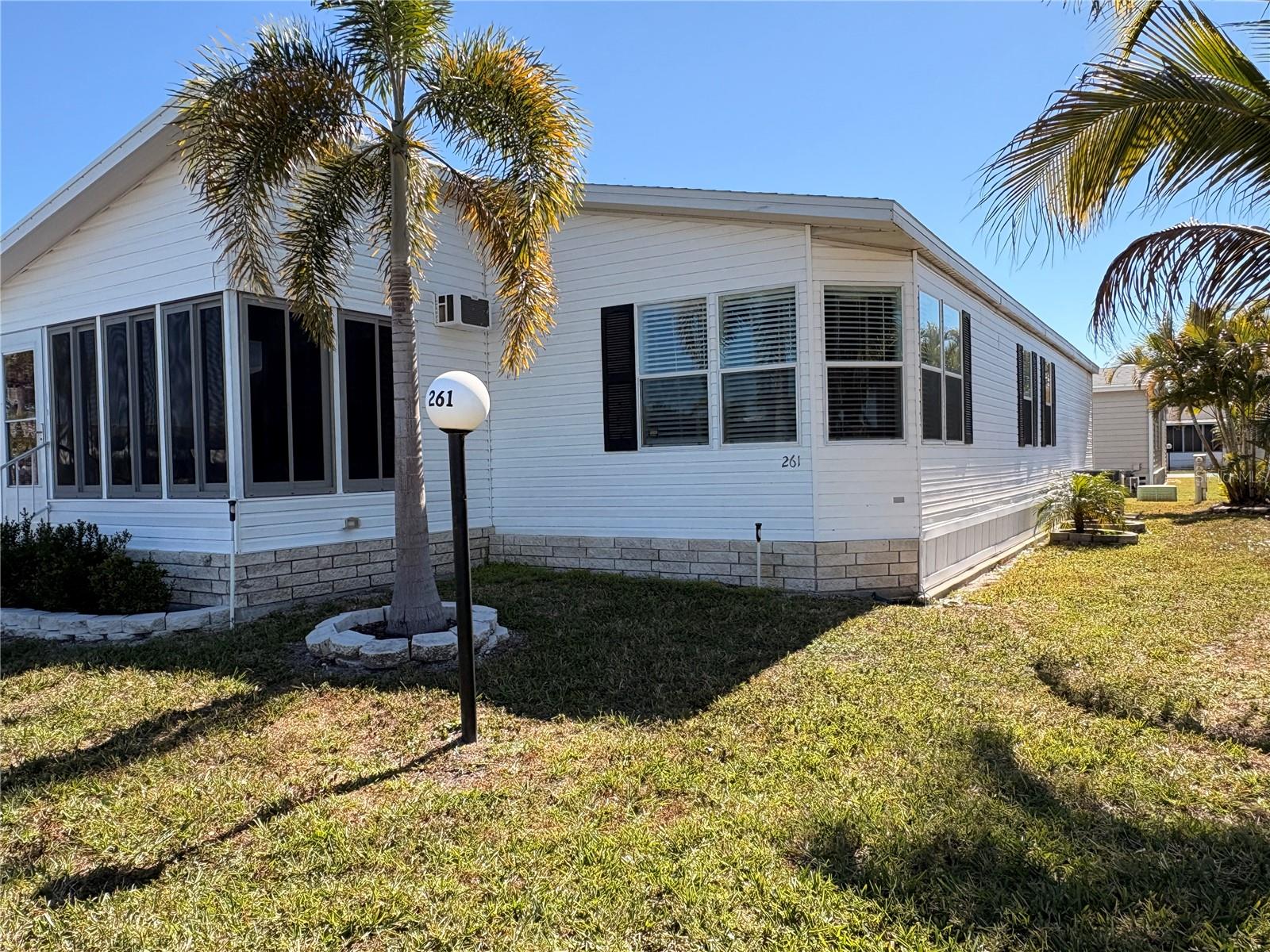 Details for 5707 45th Street E 261, BRADENTON, FL 34203