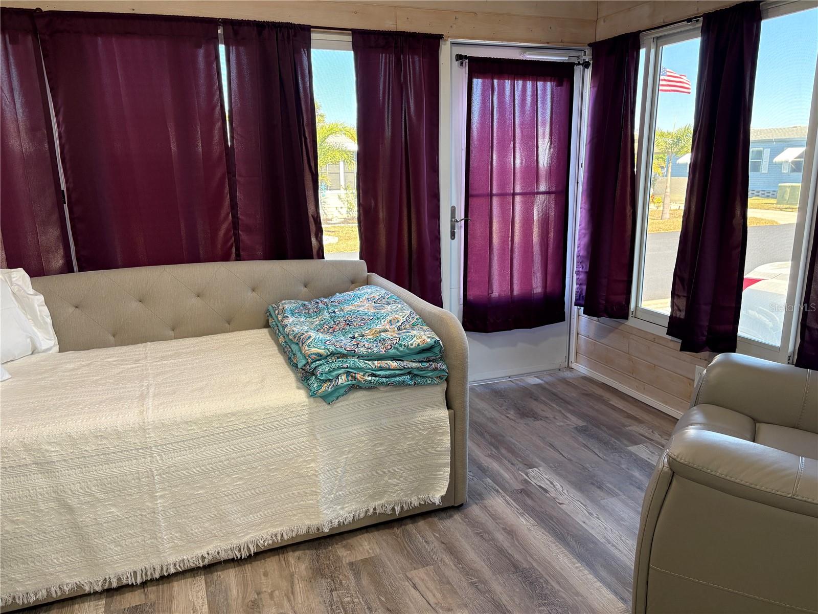 Image 11 of 36 For 5707 45th Street E 261