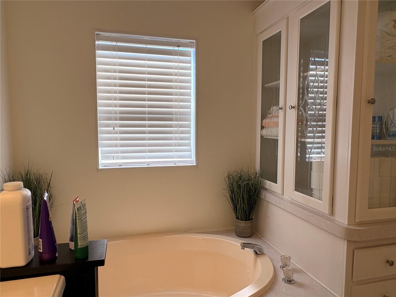 Image 15 of 36 For 5707 45th Street E 261