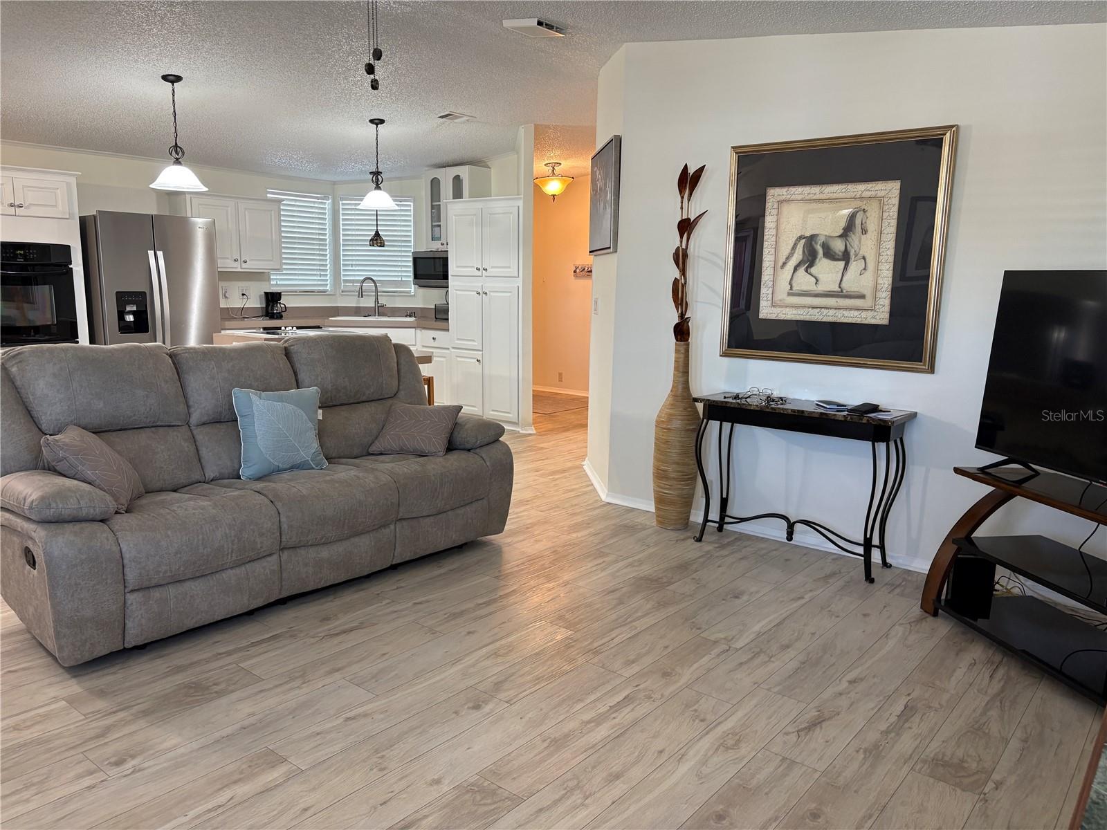 Image 4 of 36 For 5707 45th Street E 261