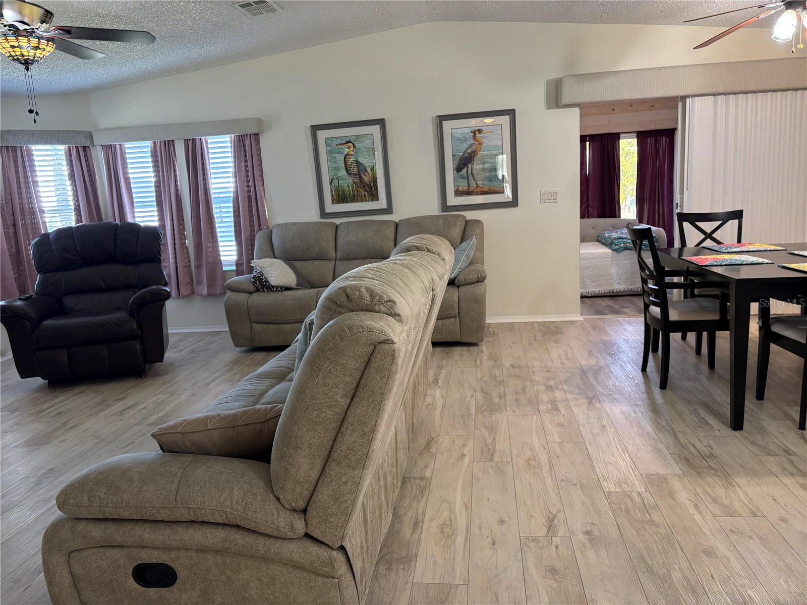 Image 5 of 36 For 5707 45th Street E 261