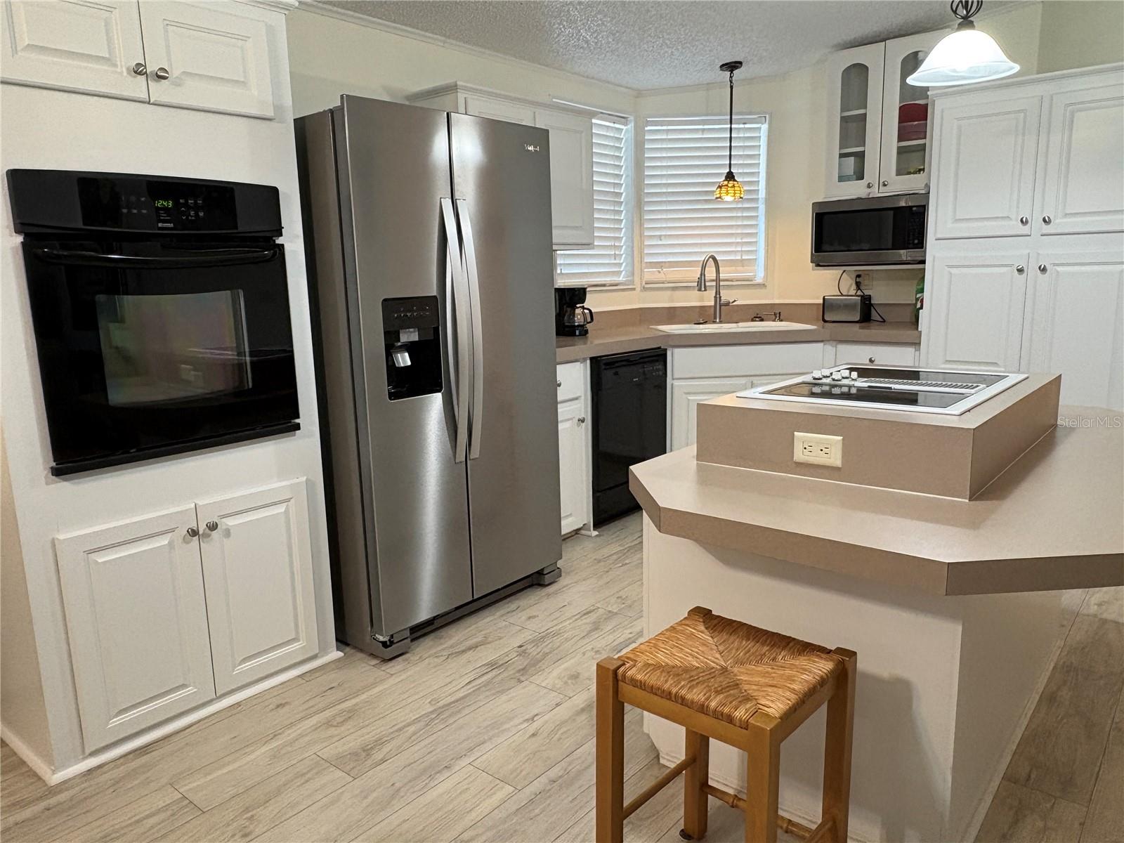 Image 8 of 36 For 5707 45th Street E 261