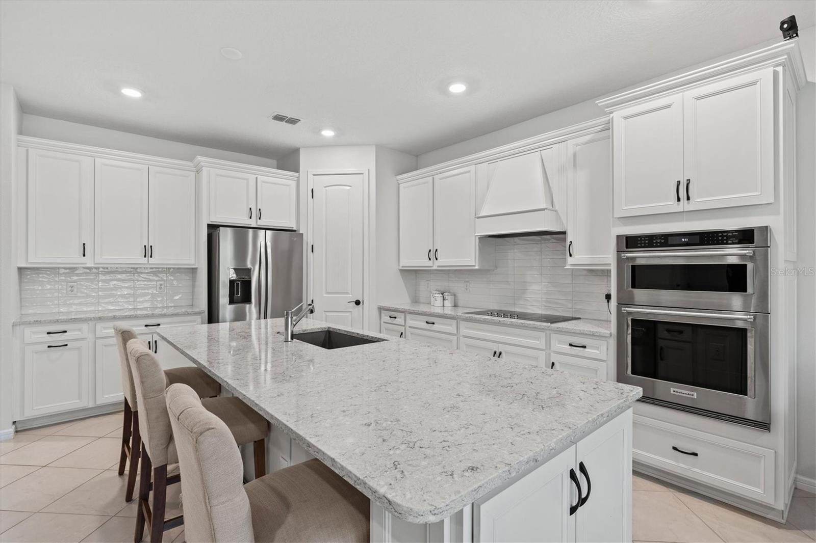 Image 13 of 66 For 11216 Gallatin Trail