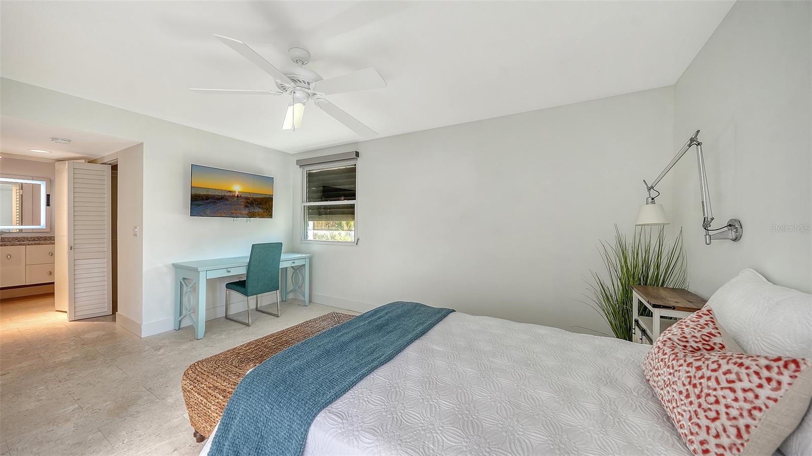 Image 26 of 57 For 5196 Marsh Field Lane 97