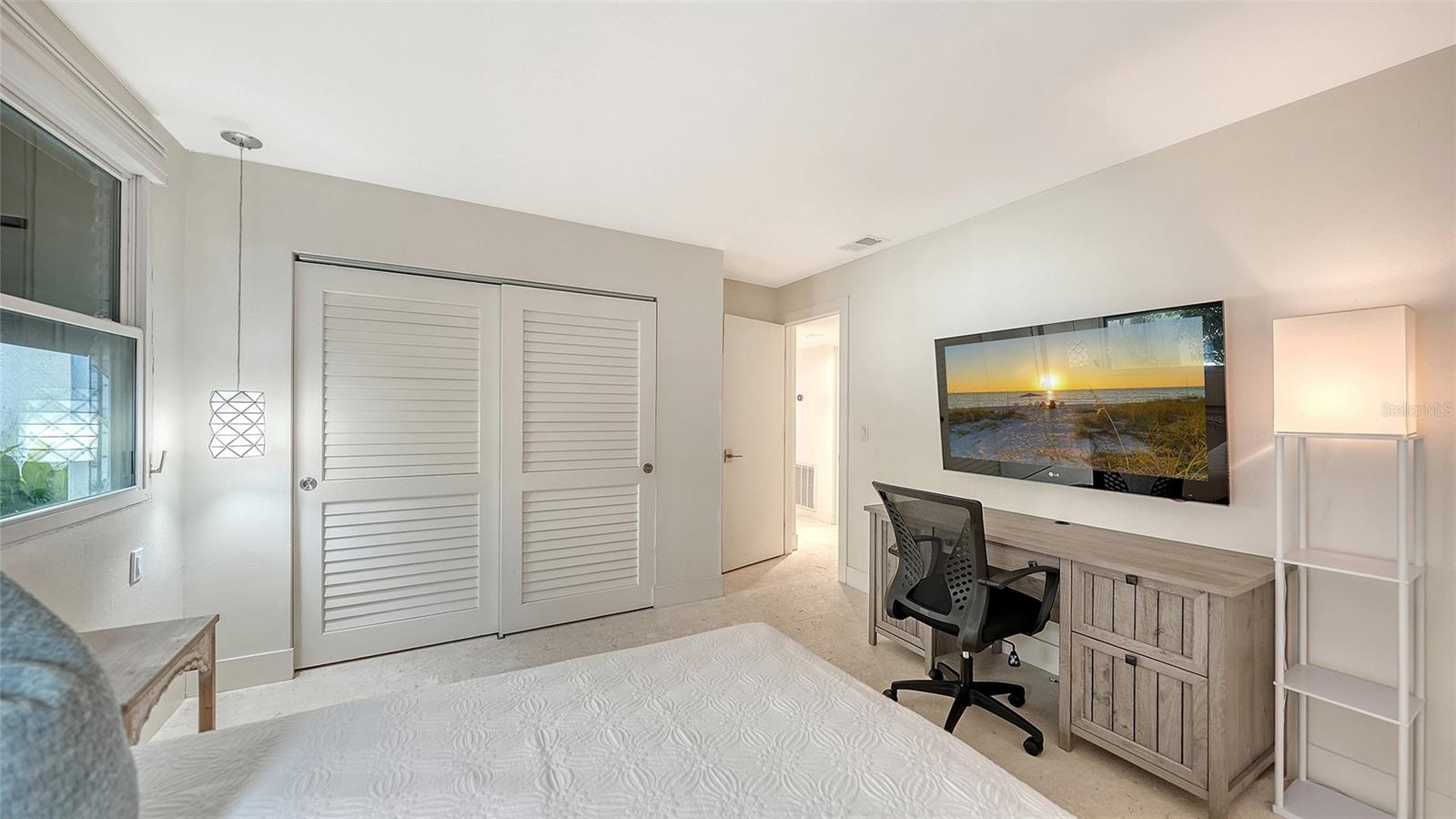 Image 32 of 57 For 5196 Marsh Field Lane 97