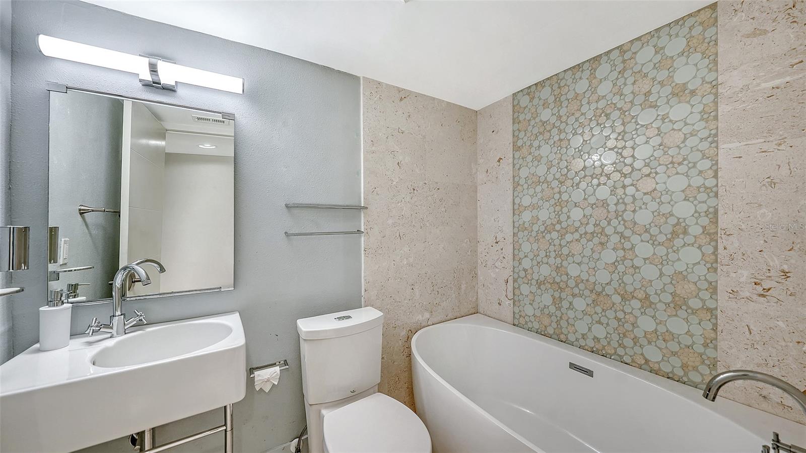 Image 33 of 57 For 5196 Marsh Field Lane 97