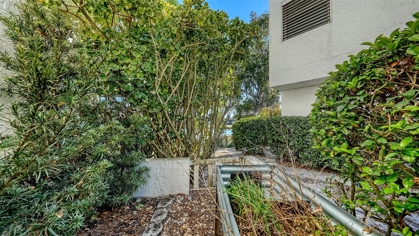 Image 35 of 57 For 5196 Marsh Field Lane 97