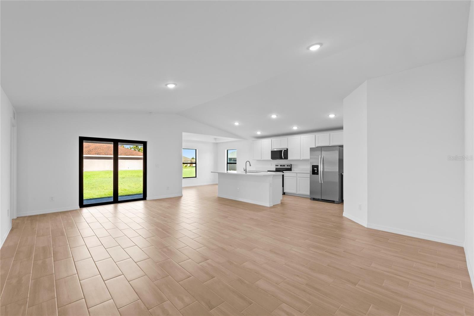 Image 2 of 15 For 850 Cadima Place