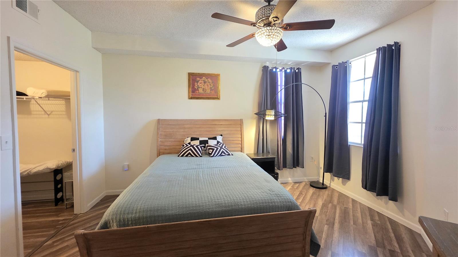 Image 11 of 47 For 5655 Bentgrass Drive 303