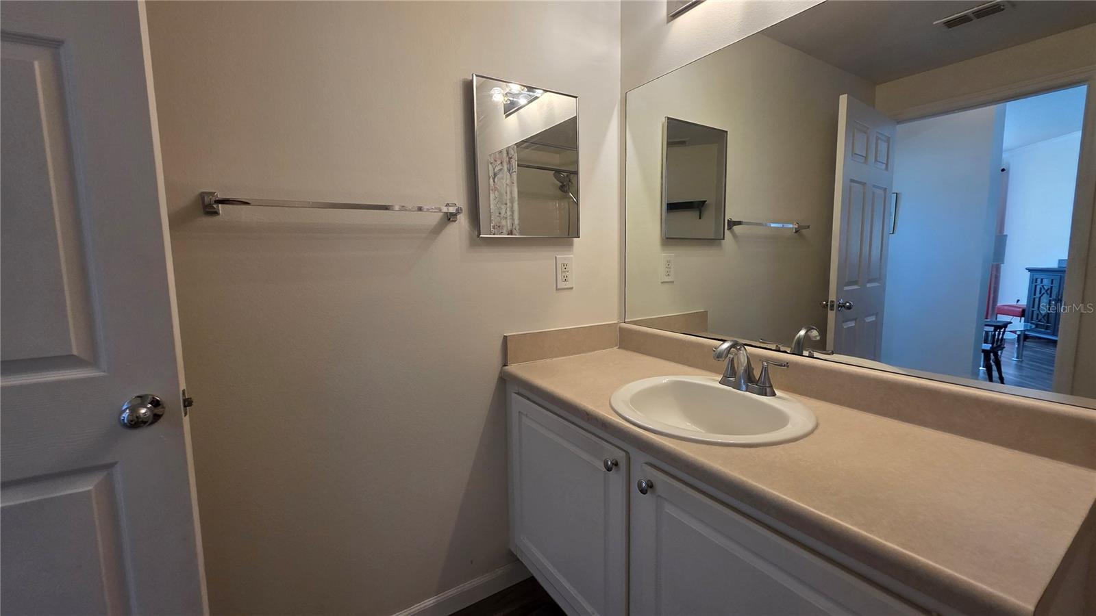 Image 15 of 47 For 5655 Bentgrass Drive 303