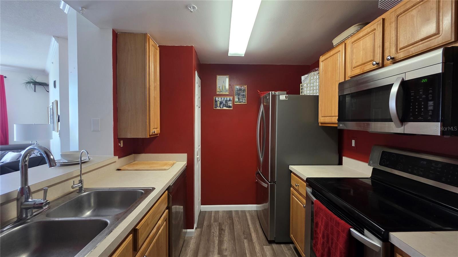 Image 3 of 47 For 5655 Bentgrass Drive 303