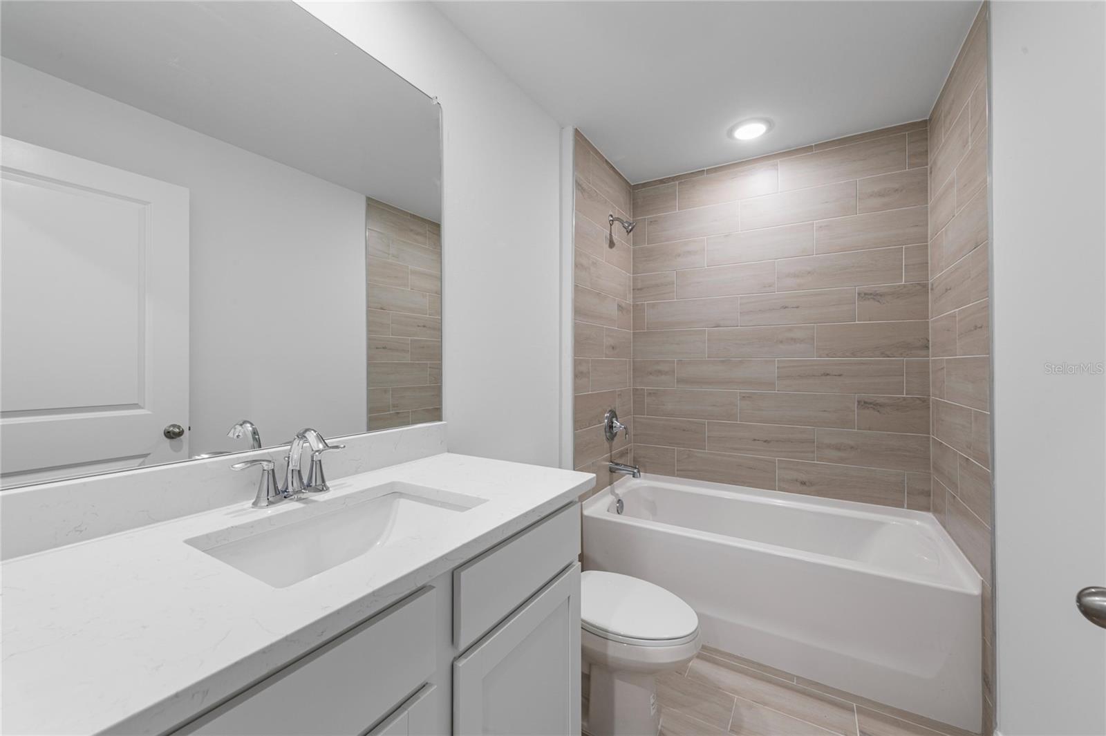 Image 14 of 17 For 1102 Ludlum Street