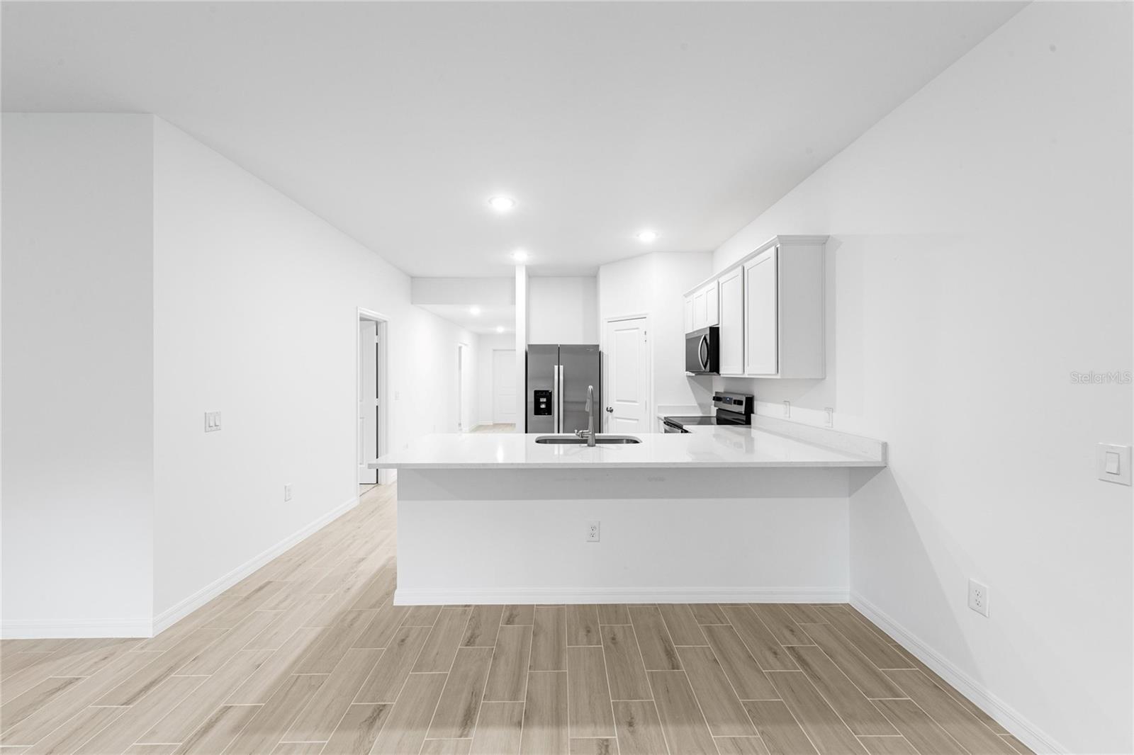 Image 6 of 17 For 1102 Ludlum Street