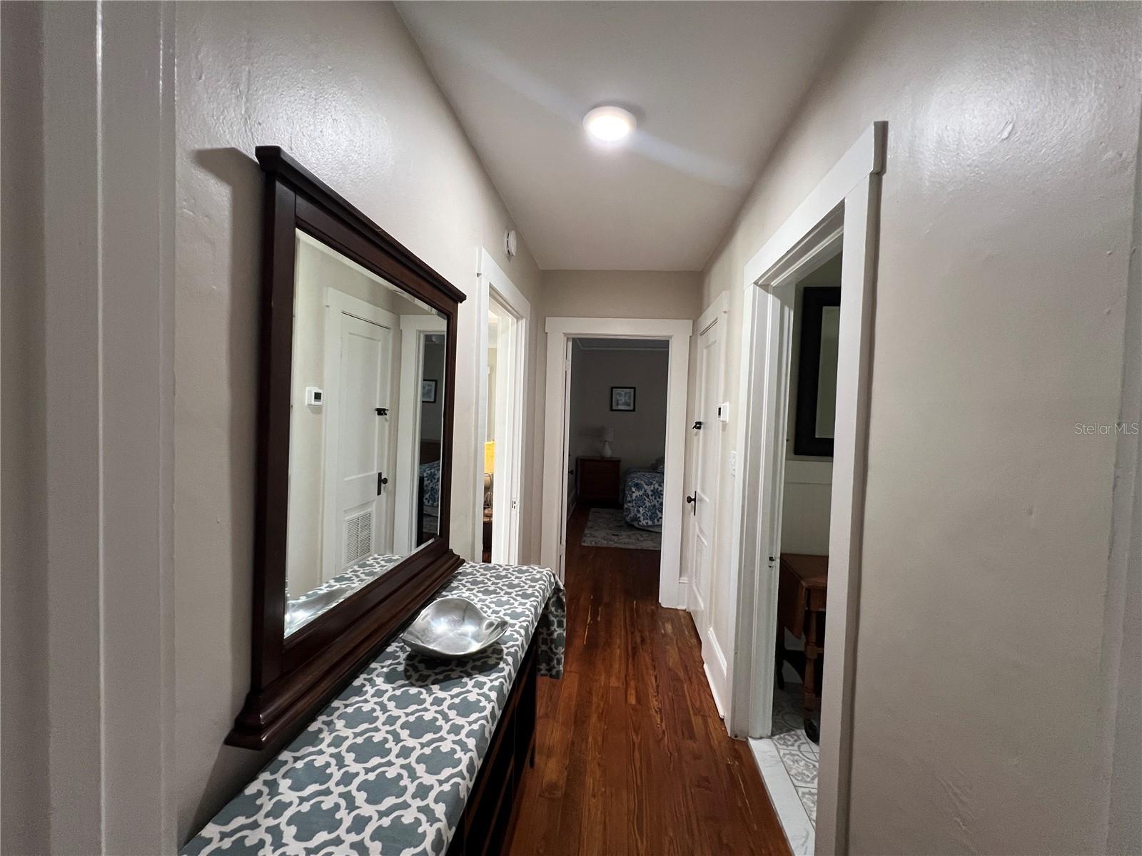 Image 12 of 25 For 914 17th Street W